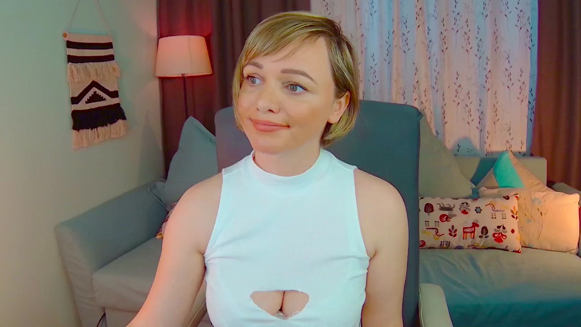 Gallery image thumbnail from SweetDazzle's myfreecams stream on, 02/17/2025, 14:48 image 2 of 20
