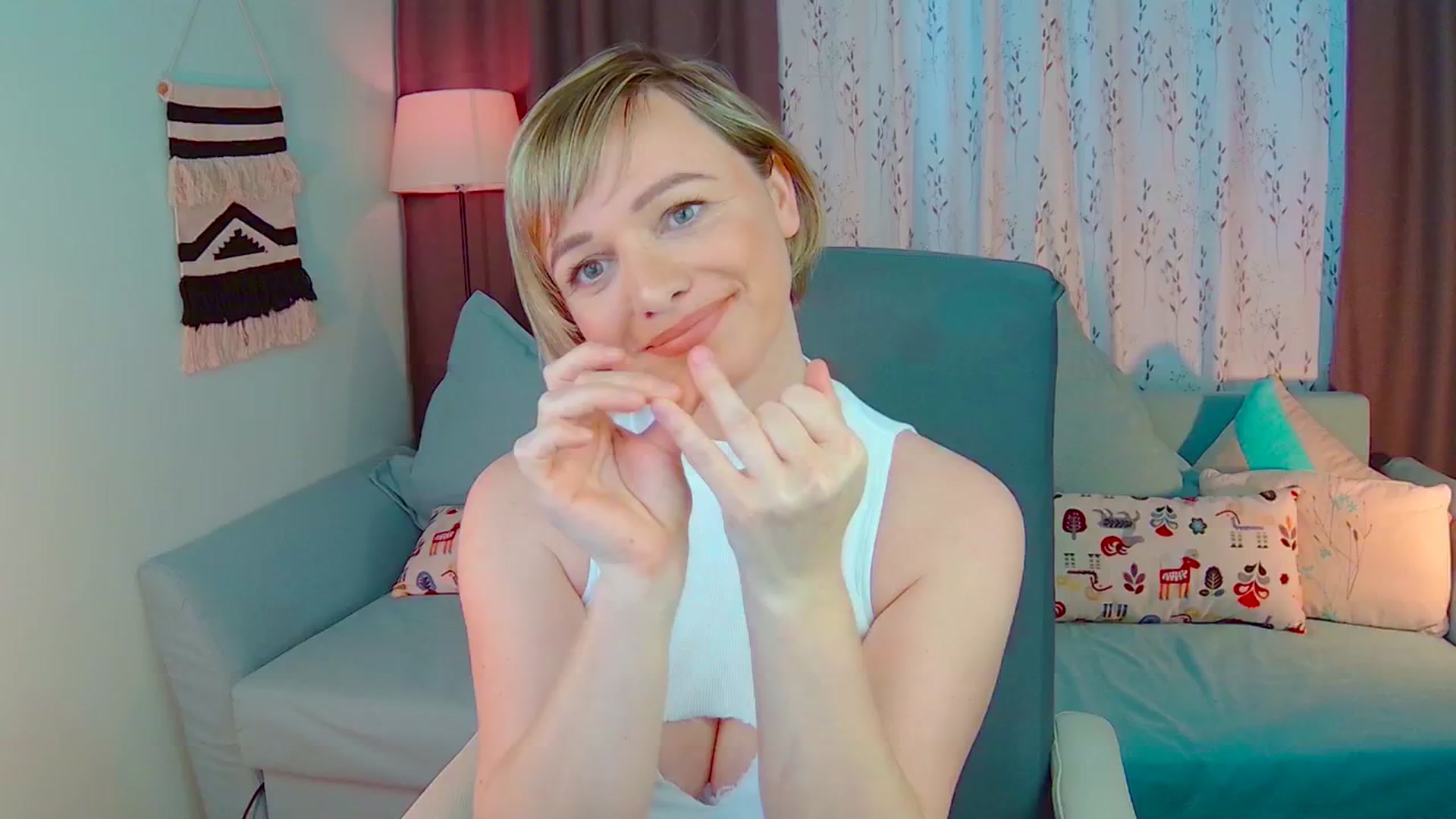 Gallery image thumbnail from SweetDazzle's myfreecams stream on, 02/17/2025, 14:48 image 5 of 20