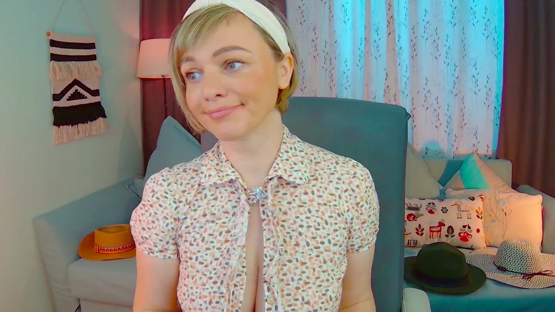 Gallery image thumbnail from SweetDazzle's myfreecams stream on, 02/18/2025, 08:34 image 19 of 20