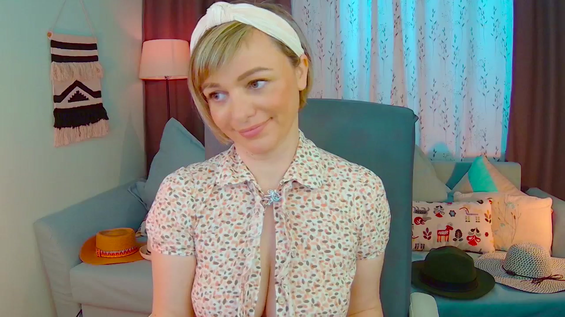 Gallery image thumbnail from SweetDazzle's myfreecams stream on, 02/18/2025, 08:34 image 20 of 20