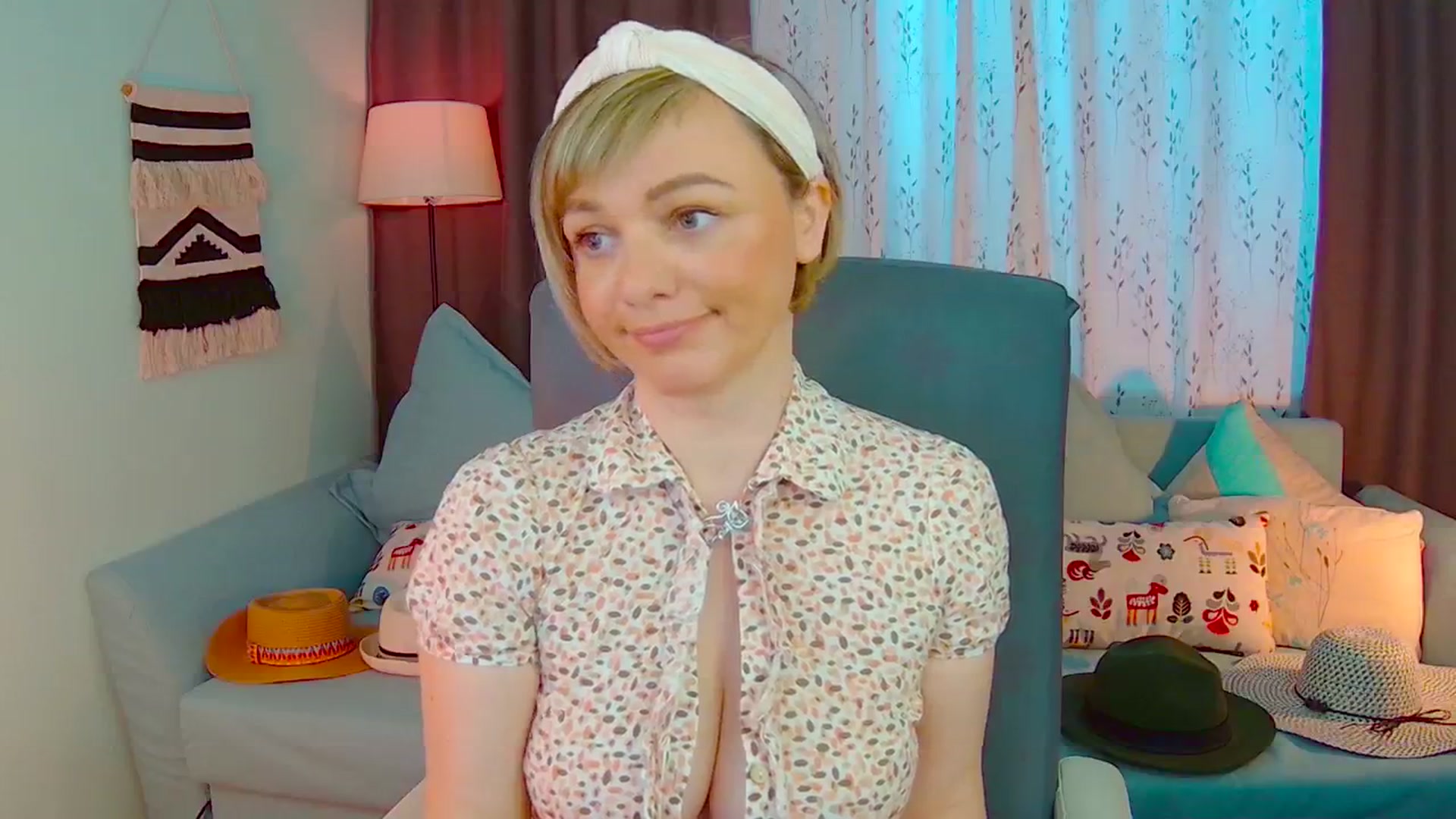 Gallery image thumbnail from SweetDazzle's myfreecams stream on, 02/18/2025, 08:34 image 18 of 20