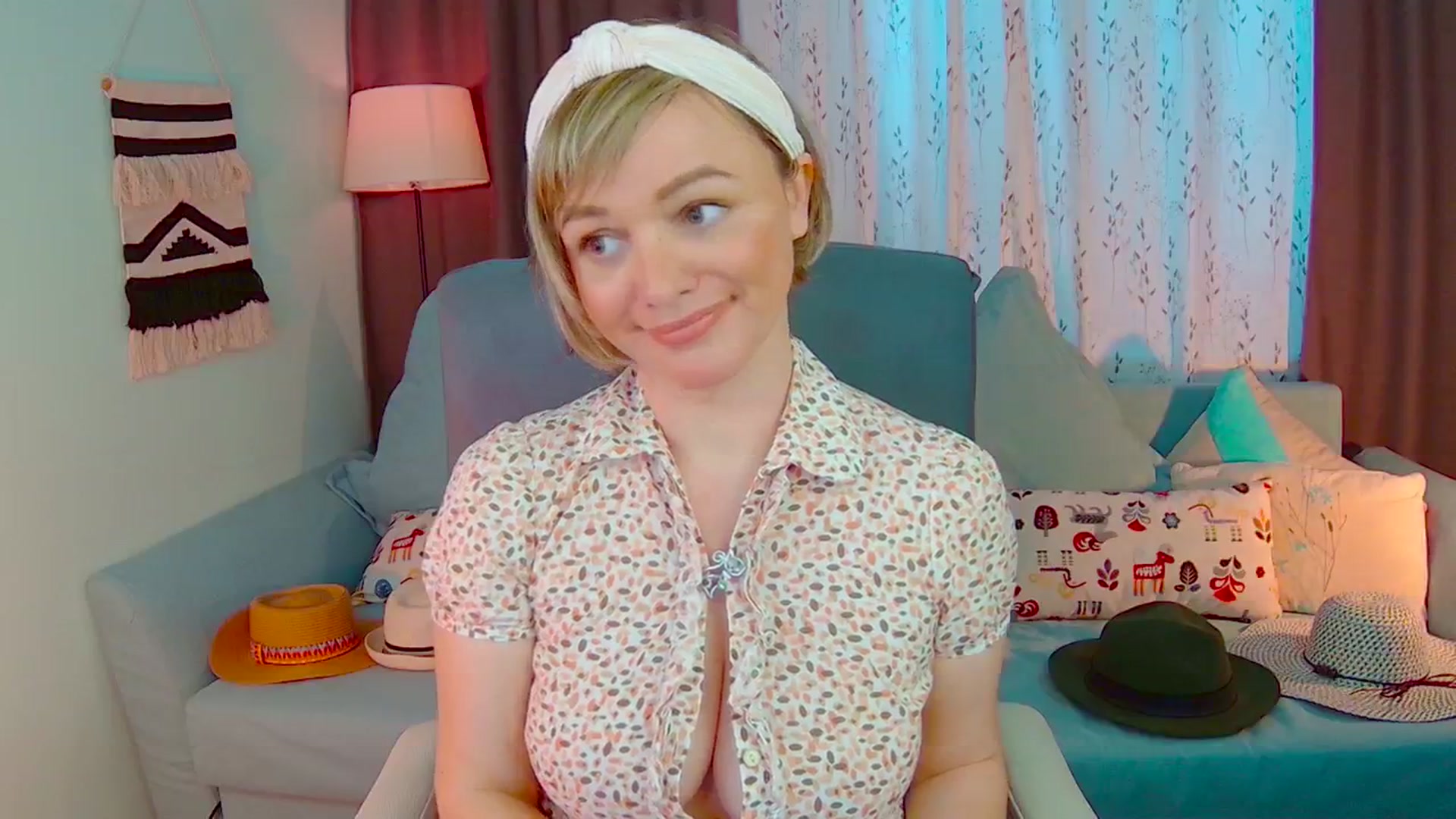 Gallery image thumbnail from SweetDazzle's myfreecams stream on, 02/18/2025, 14:14 image 3 of 20