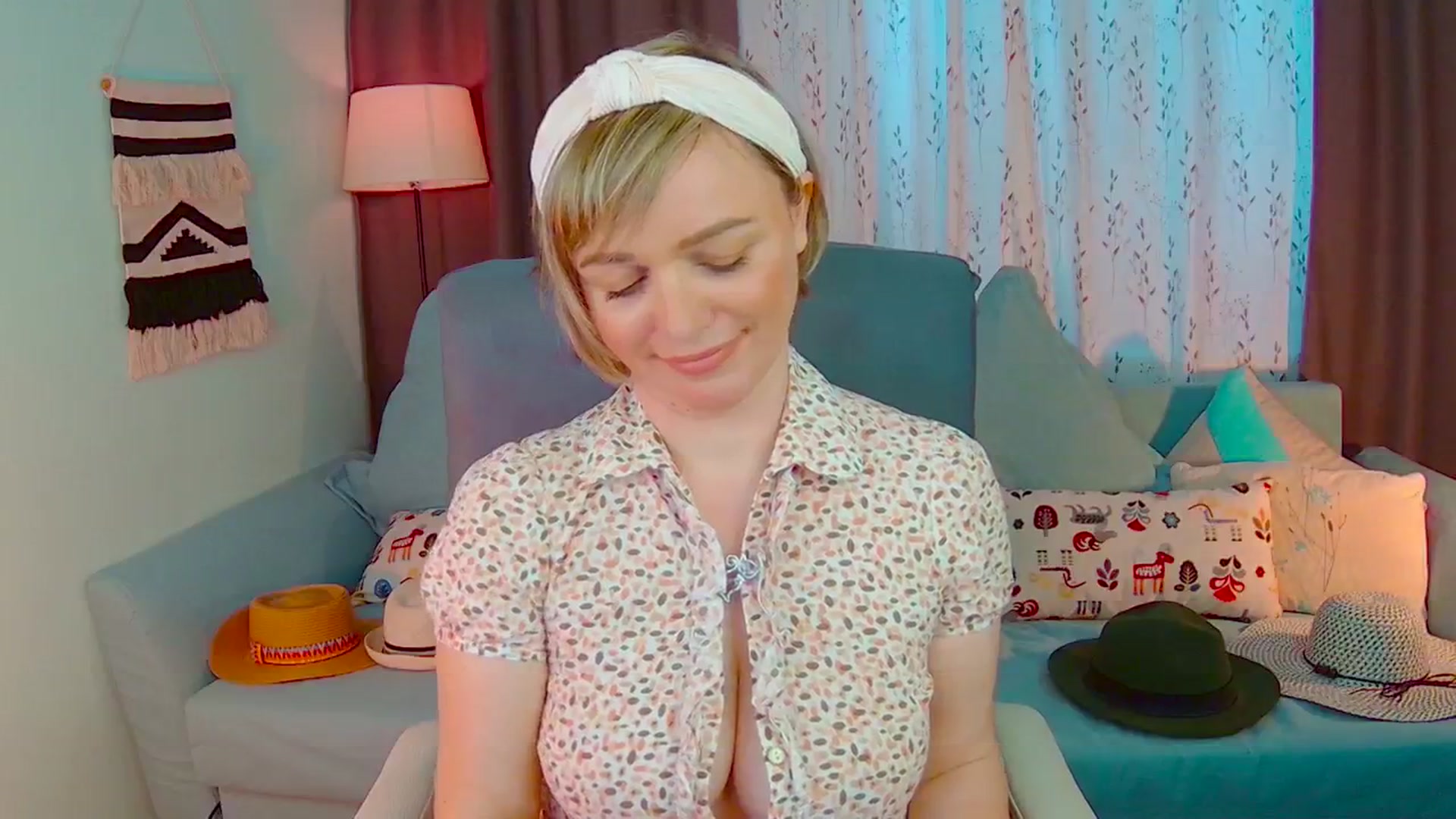 Gallery image thumbnail from SweetDazzle's myfreecams stream on, 02/18/2025, 14:14 image 9 of 20