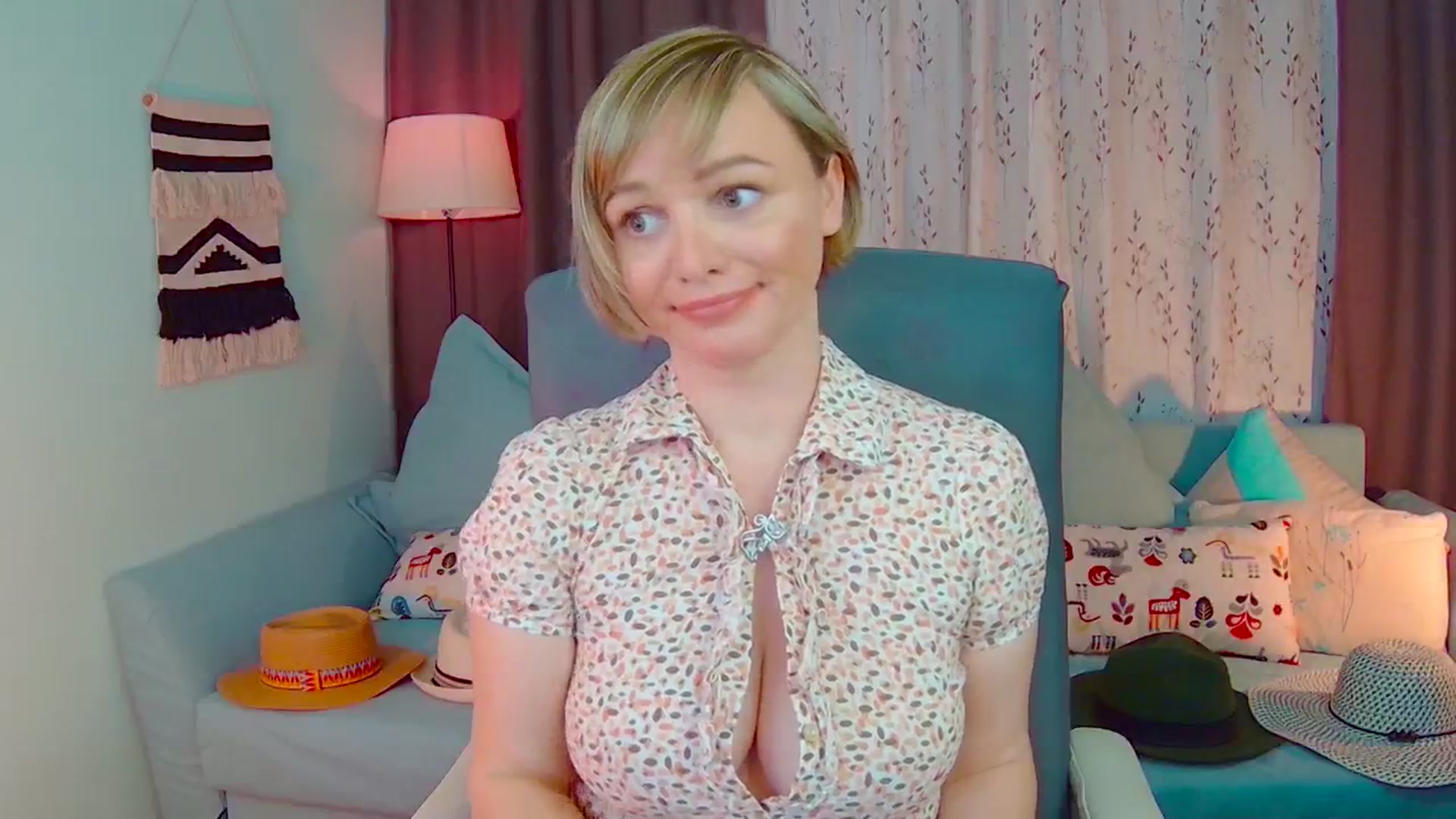 Gallery image thumbnail from SweetDazzle's myfreecams stream on, 02/18/2025, 17:34 image 17 of 20