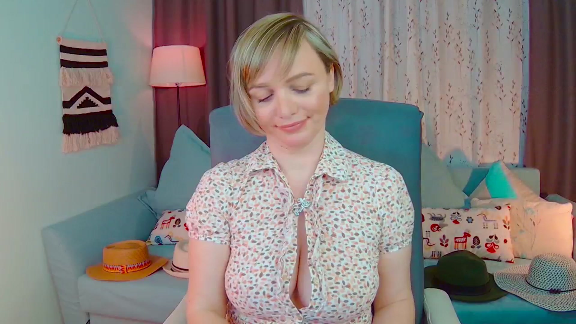 Gallery image thumbnail from SweetDazzle's myfreecams stream on, 02/18/2025, 17:34 image 15 of 20