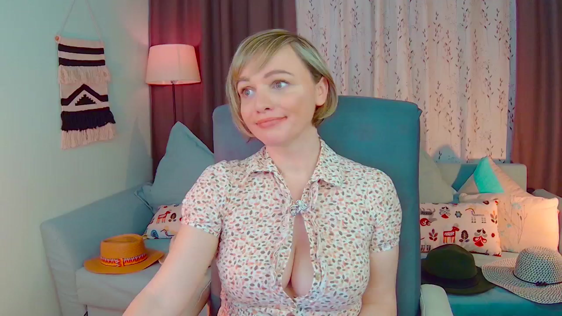 Gallery image thumbnail from SweetDazzle's myfreecams stream on, 02/18/2025, 17:34 image 1 of 20