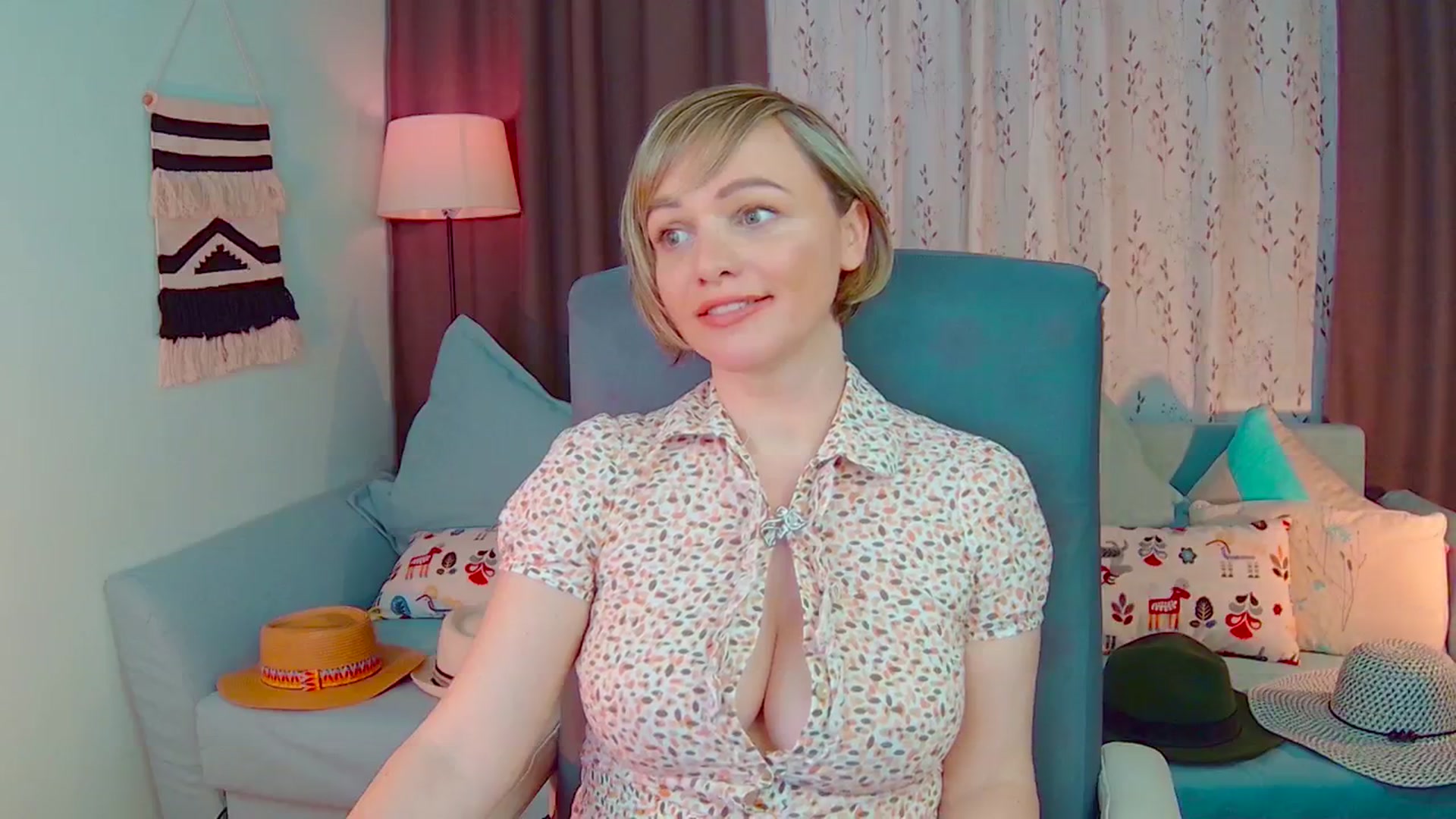 Gallery image thumbnail from SweetDazzle's myfreecams stream on, 02/18/2025, 17:34 image 3 of 20