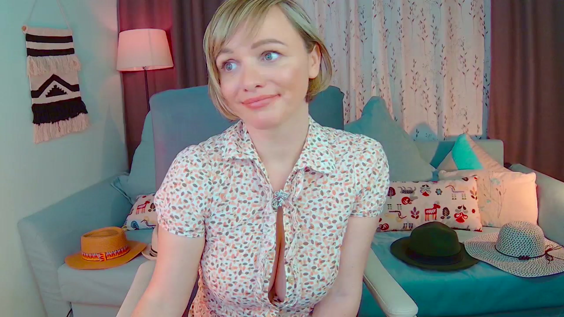 Gallery image thumbnail from SweetDazzle's myfreecams stream on, 02/18/2025, 18:30 image 16 of 20