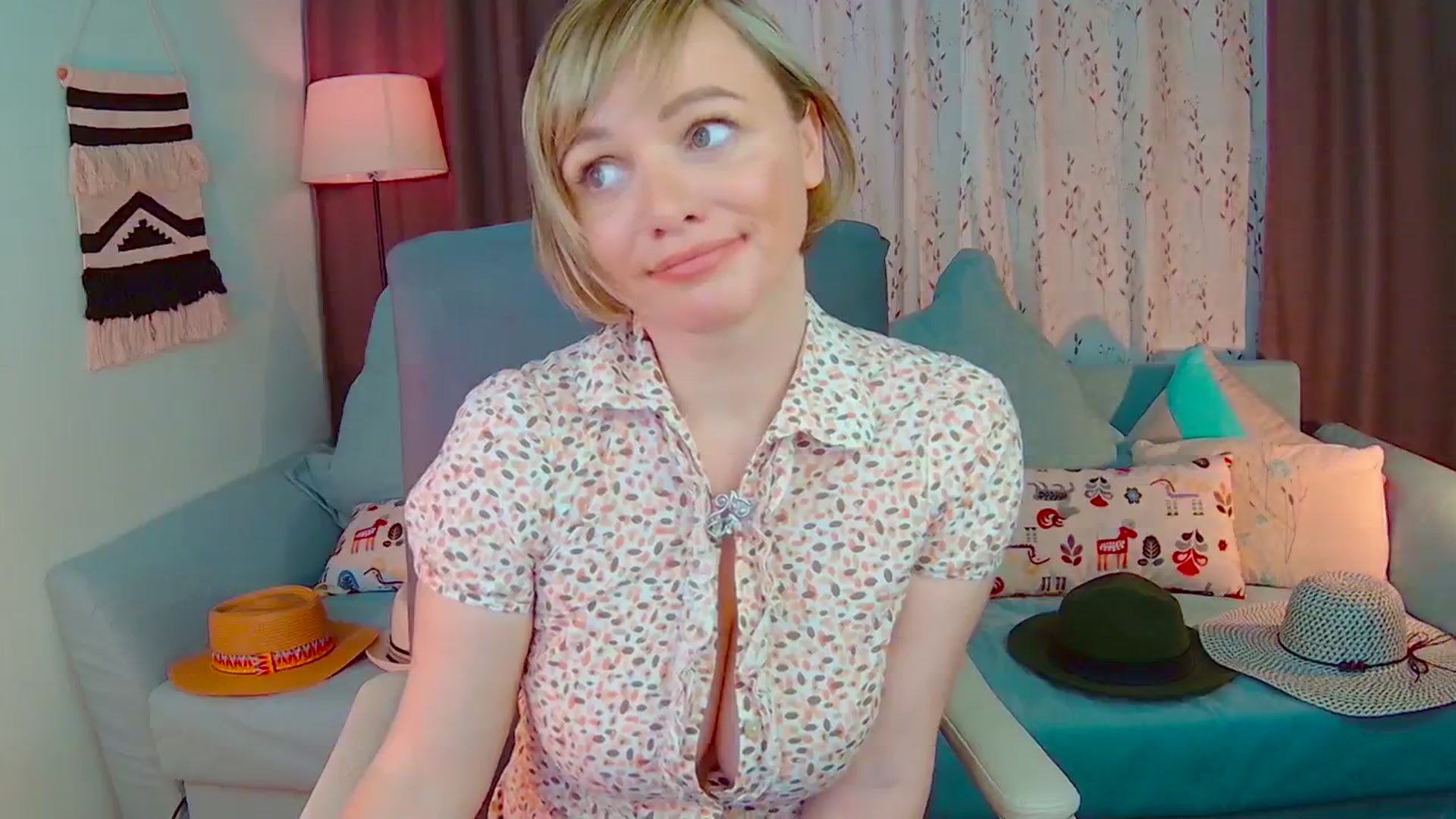 Gallery image thumbnail from SweetDazzle's myfreecams stream on, 02/18/2025, 18:30 image 19 of 20