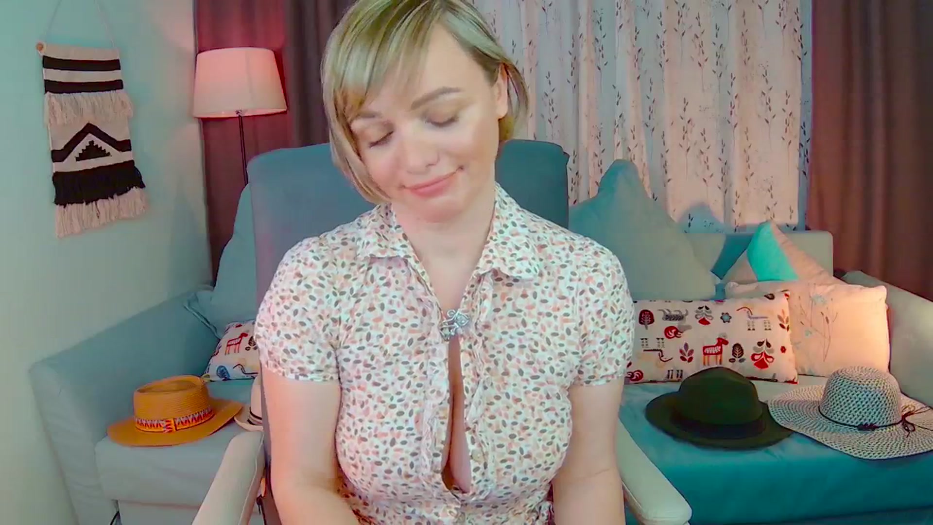 Gallery image thumbnail from SweetDazzle's myfreecams stream on, 02/18/2025, 18:30 image 15 of 20