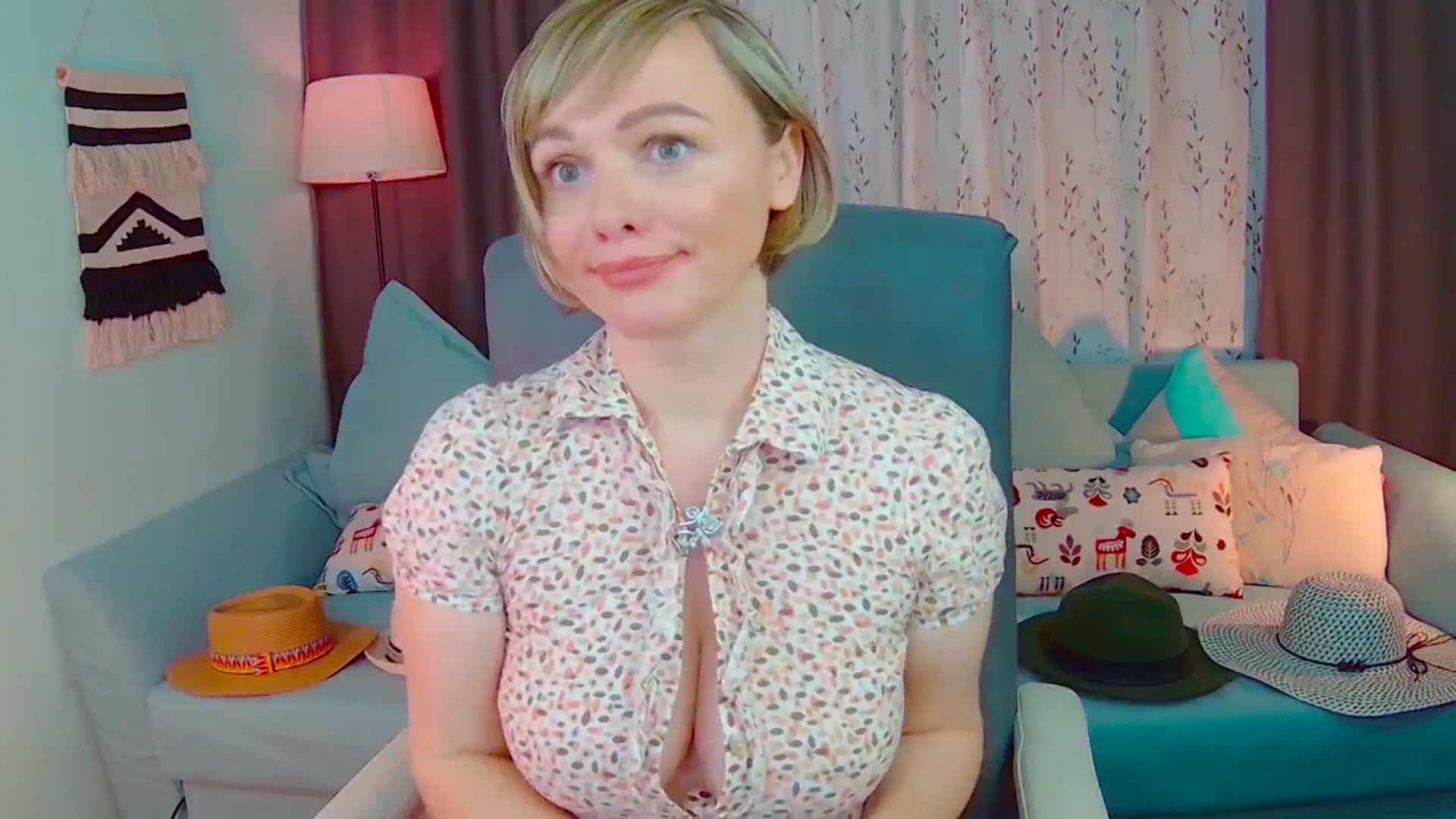 Gallery image thumbnail from SweetDazzle's myfreecams stream on, 02/18/2025, 18:30 image 4 of 20