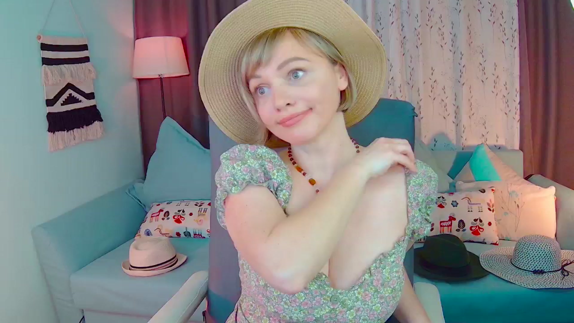 Gallery image thumbnail from SweetDazzle's myfreecams stream on, 02/19/2025, 19:59 image 6 of 20