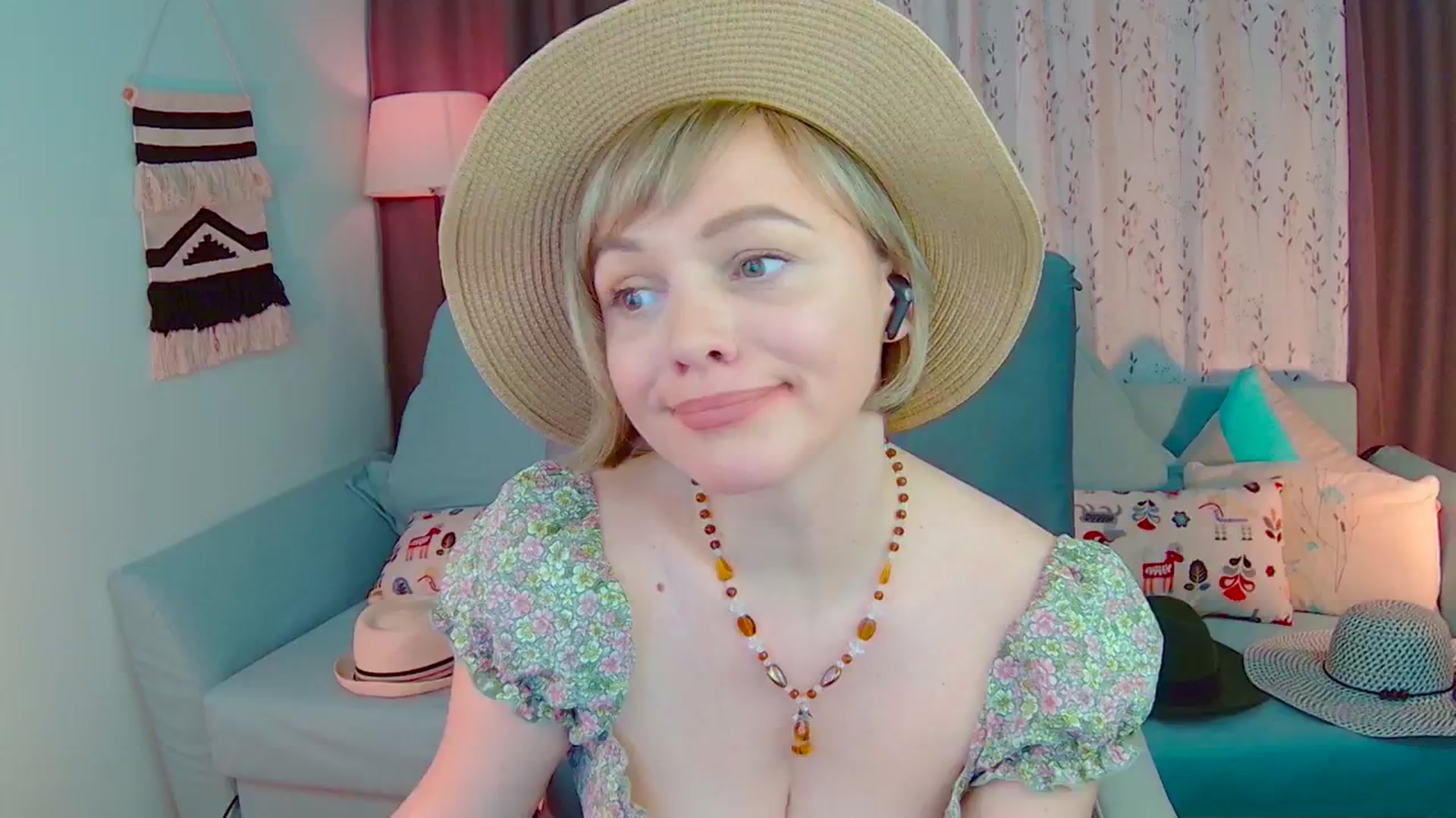Gallery image thumbnail from SweetDazzle's myfreecams stream on, 02/19/2025, 19:59 image 16 of 20