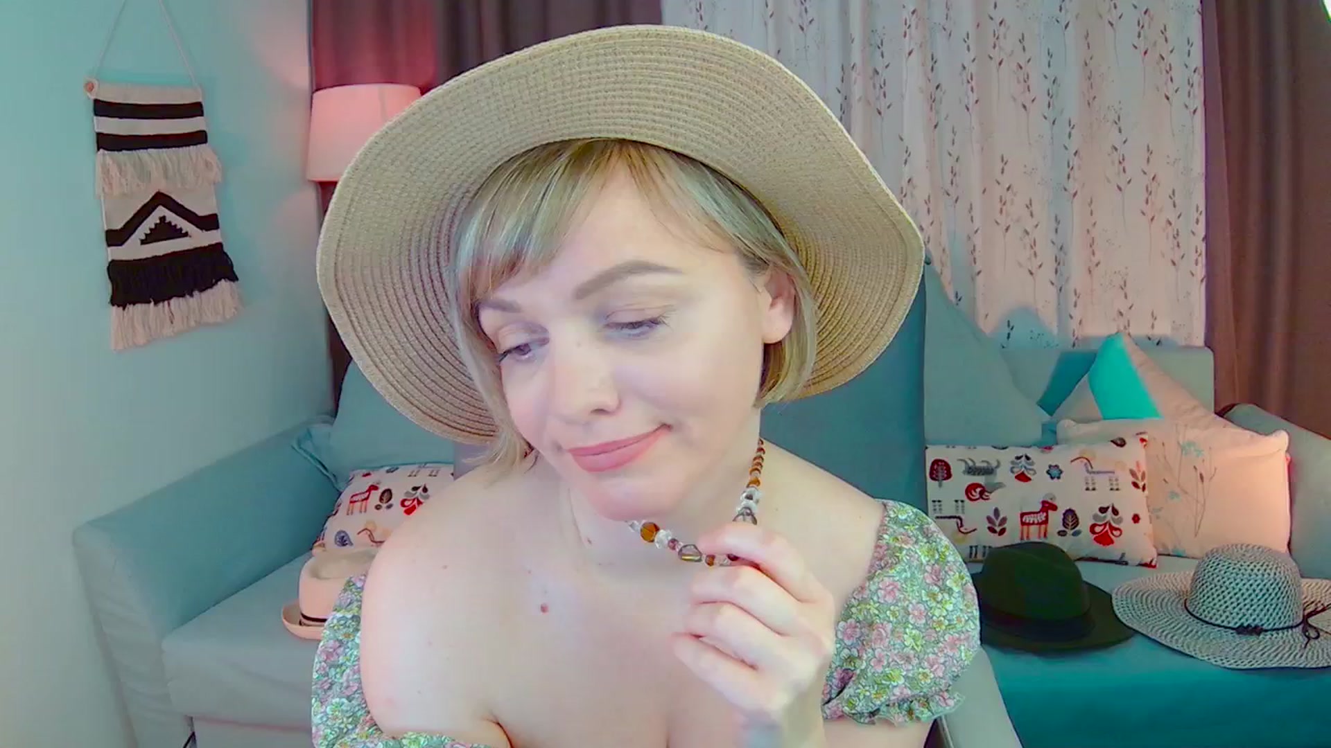 Gallery image thumbnail from SweetDazzle's myfreecams stream on, 02/19/2025, 19:59 image 7 of 20