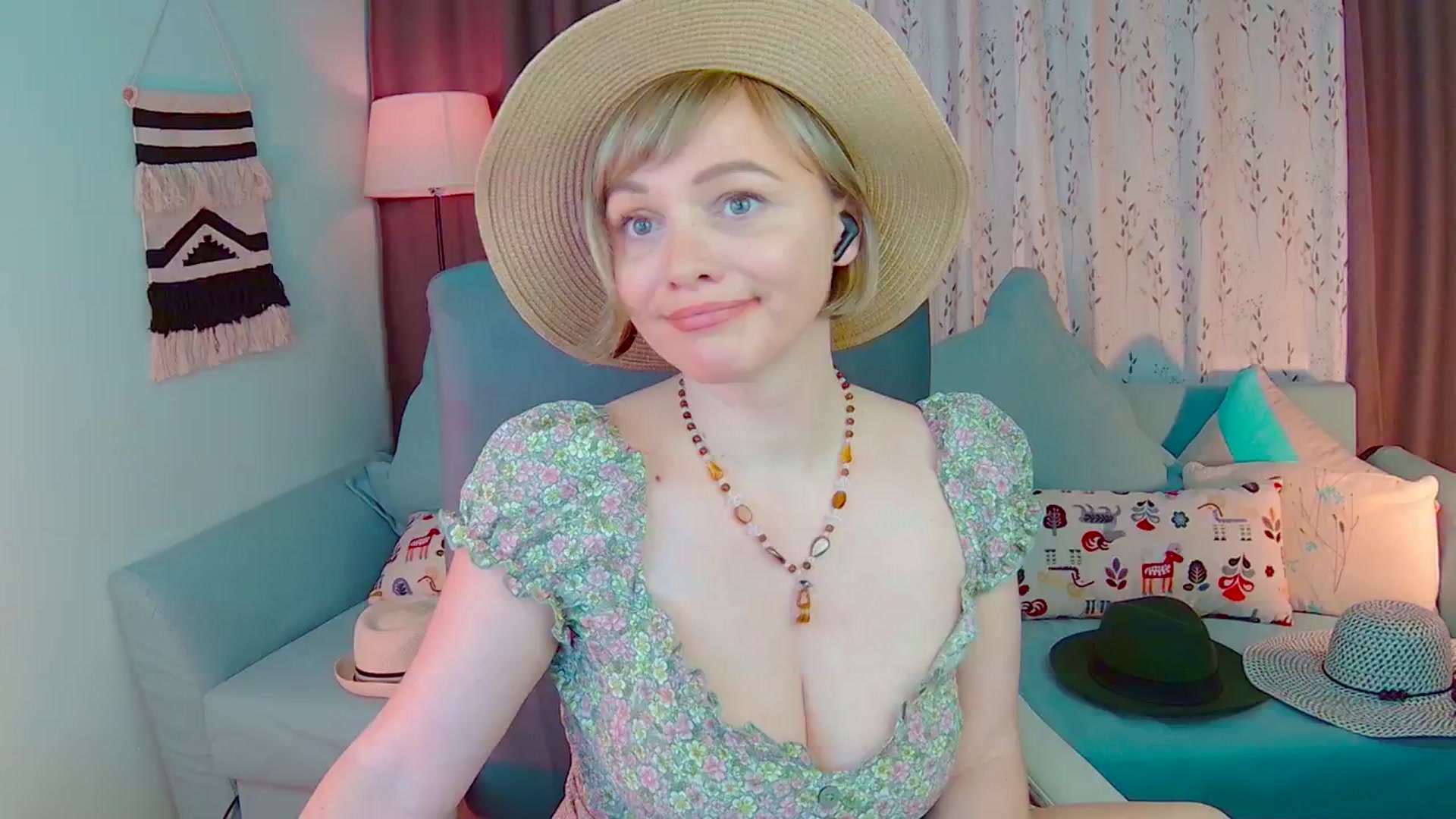 Gallery image thumbnail from SweetDazzle's myfreecams stream on, 02/19/2025, 19:59 image 8 of 20