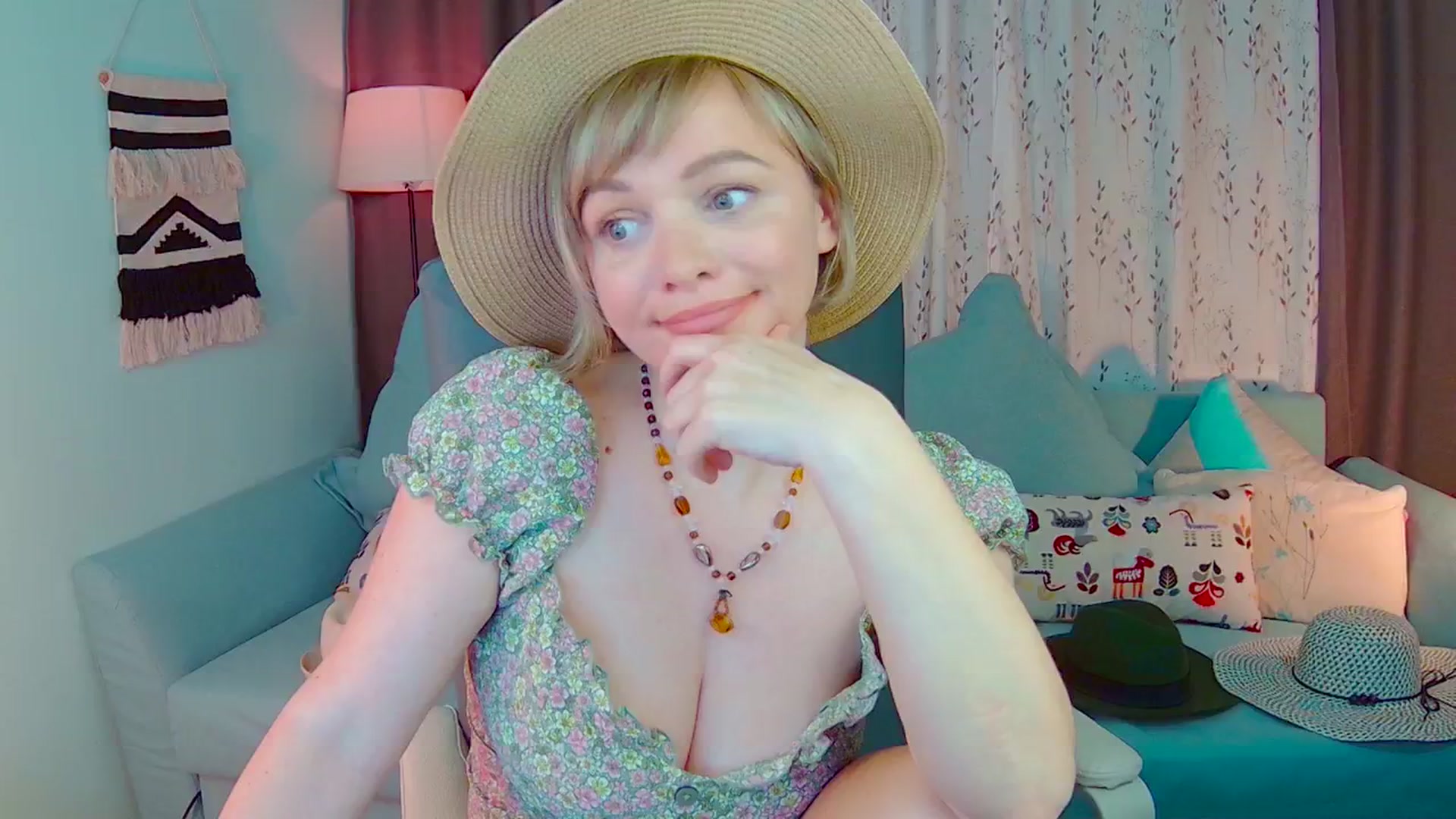 Gallery image thumbnail from SweetDazzle's myfreecams stream on, 02/19/2025, 20:56 image 9 of 20