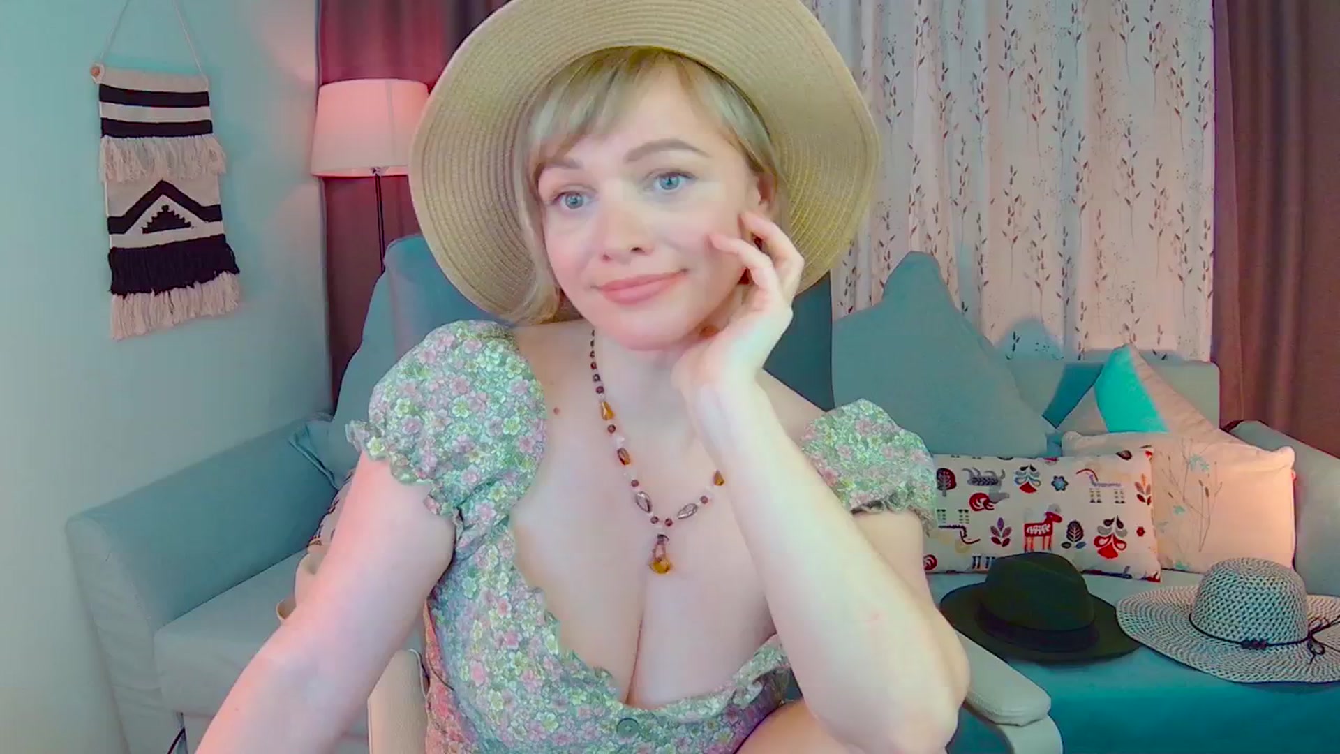 Gallery image thumbnail from SweetDazzle's myfreecams stream on, 02/19/2025, 20:56 image 6 of 20
