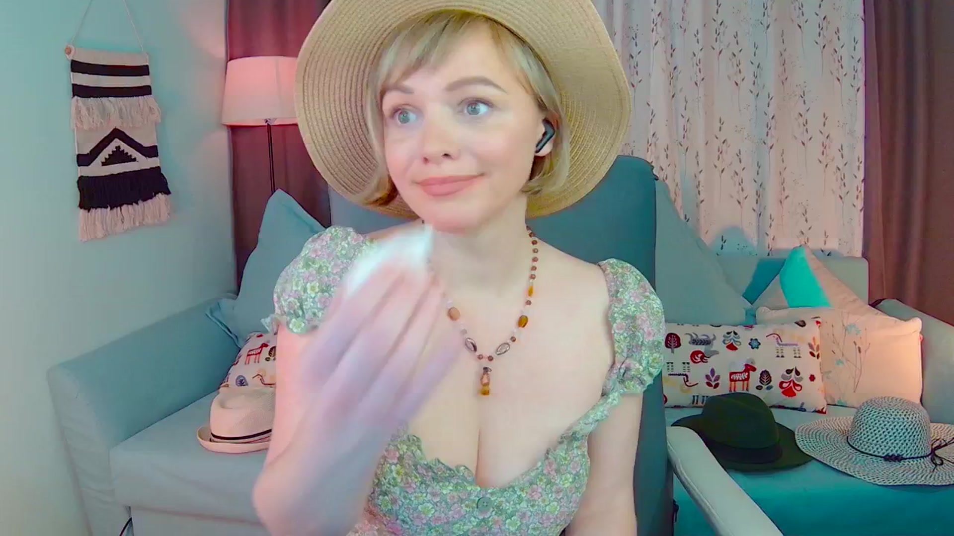 Gallery image thumbnail from SweetDazzle's myfreecams stream on, 02/19/2025, 20:56 image 12 of 20