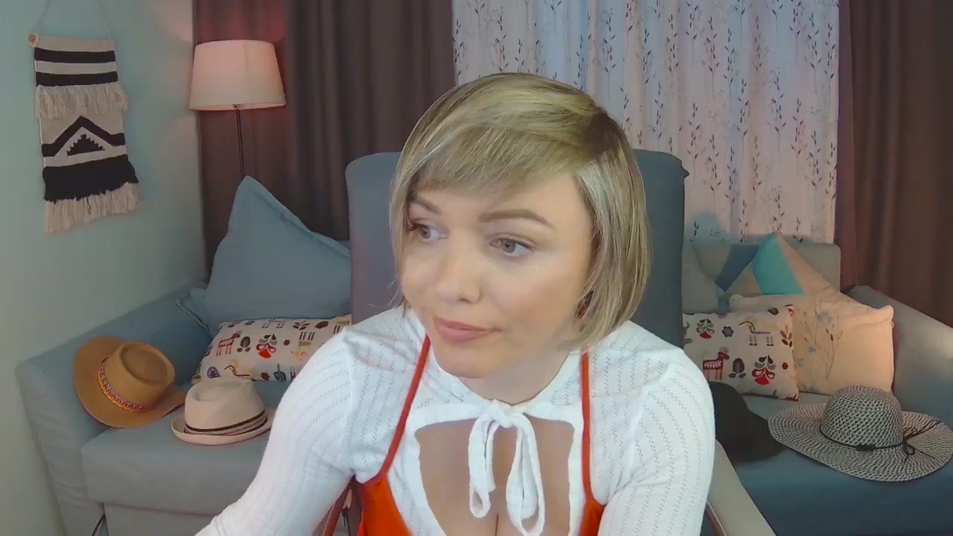 Gallery image thumbnail from SweetDazzle's myfreecams stream on, 02/21/2025, 15:16 image 14 of 20