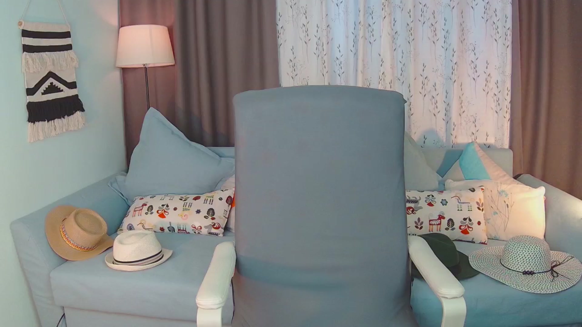 Gallery image thumbnail from SweetDazzle's myfreecams stream on, 02/21/2025, 15:16 image 17 of 20