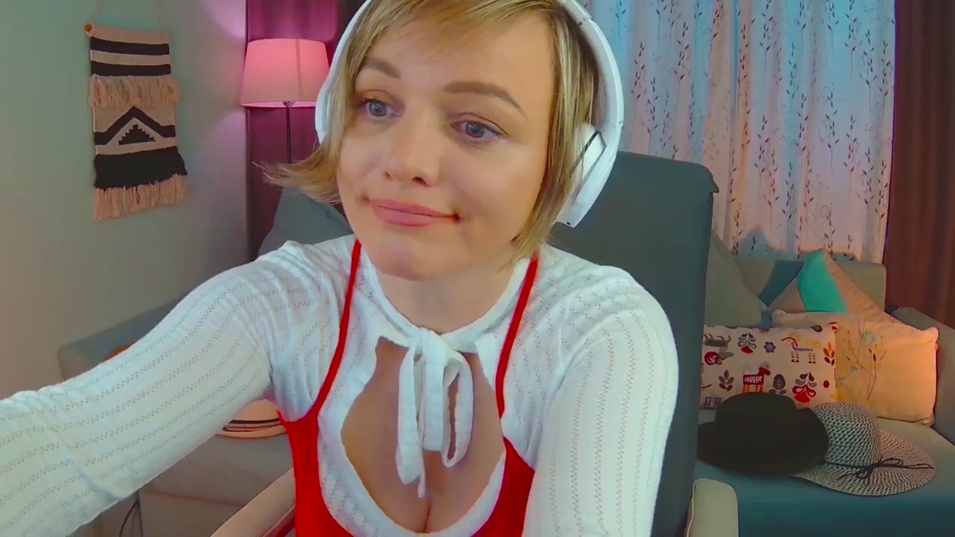 Gallery image thumbnail from SweetDazzle's myfreecams stream on, 02/26/2025, 14:12 image 20 of 20