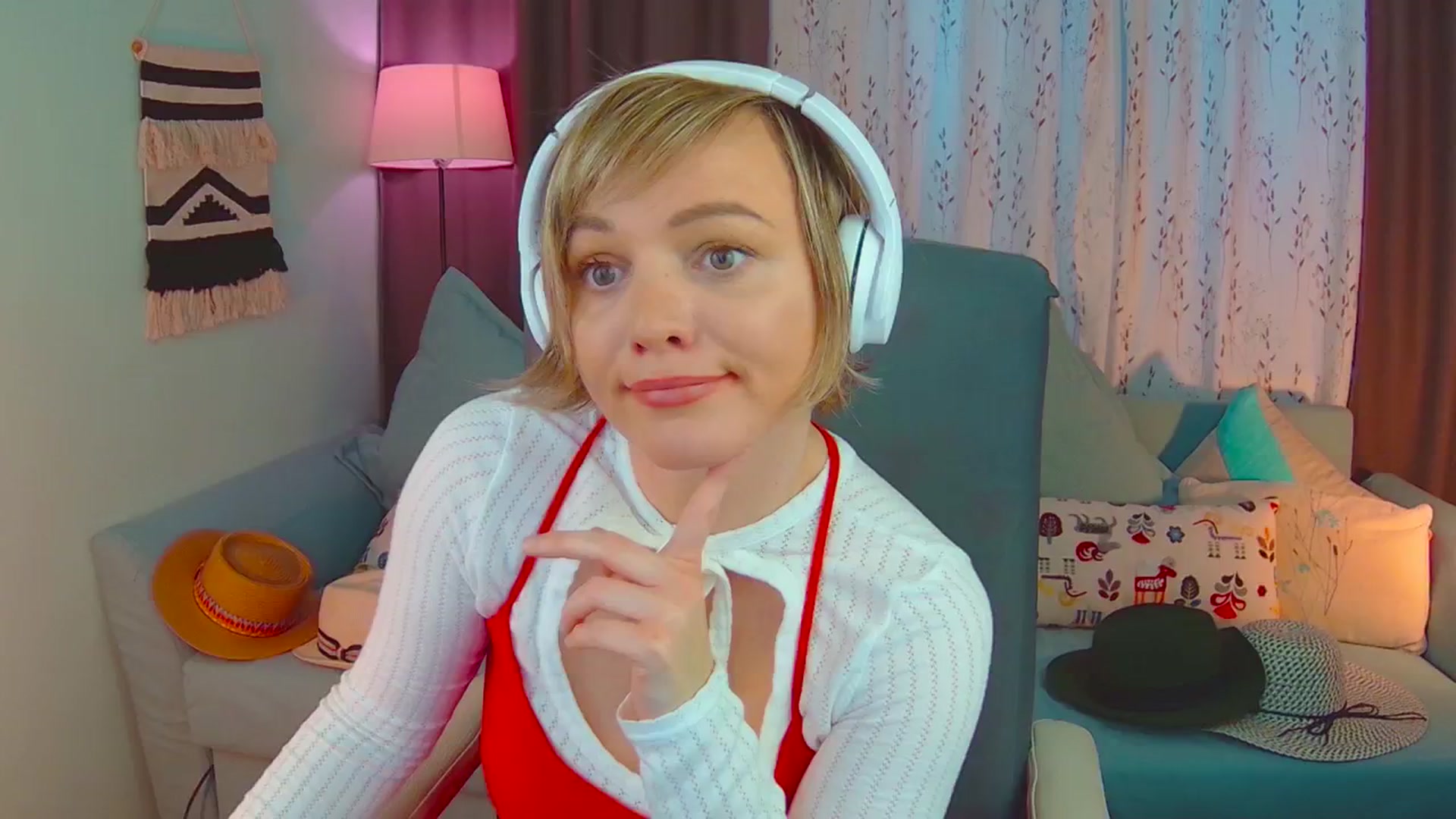 Gallery image thumbnail from SweetDazzle's myfreecams stream on, 02/26/2025, 14:57 image 9 of 20