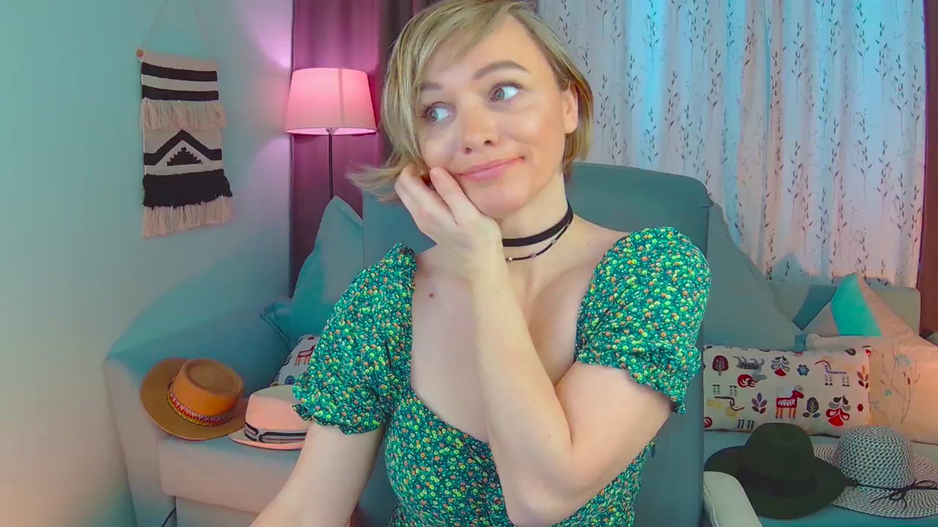Gallery image thumbnail from SweetDazzle's myfreecams stream on, 02/27/2025, 08:41 image 14 of 20
