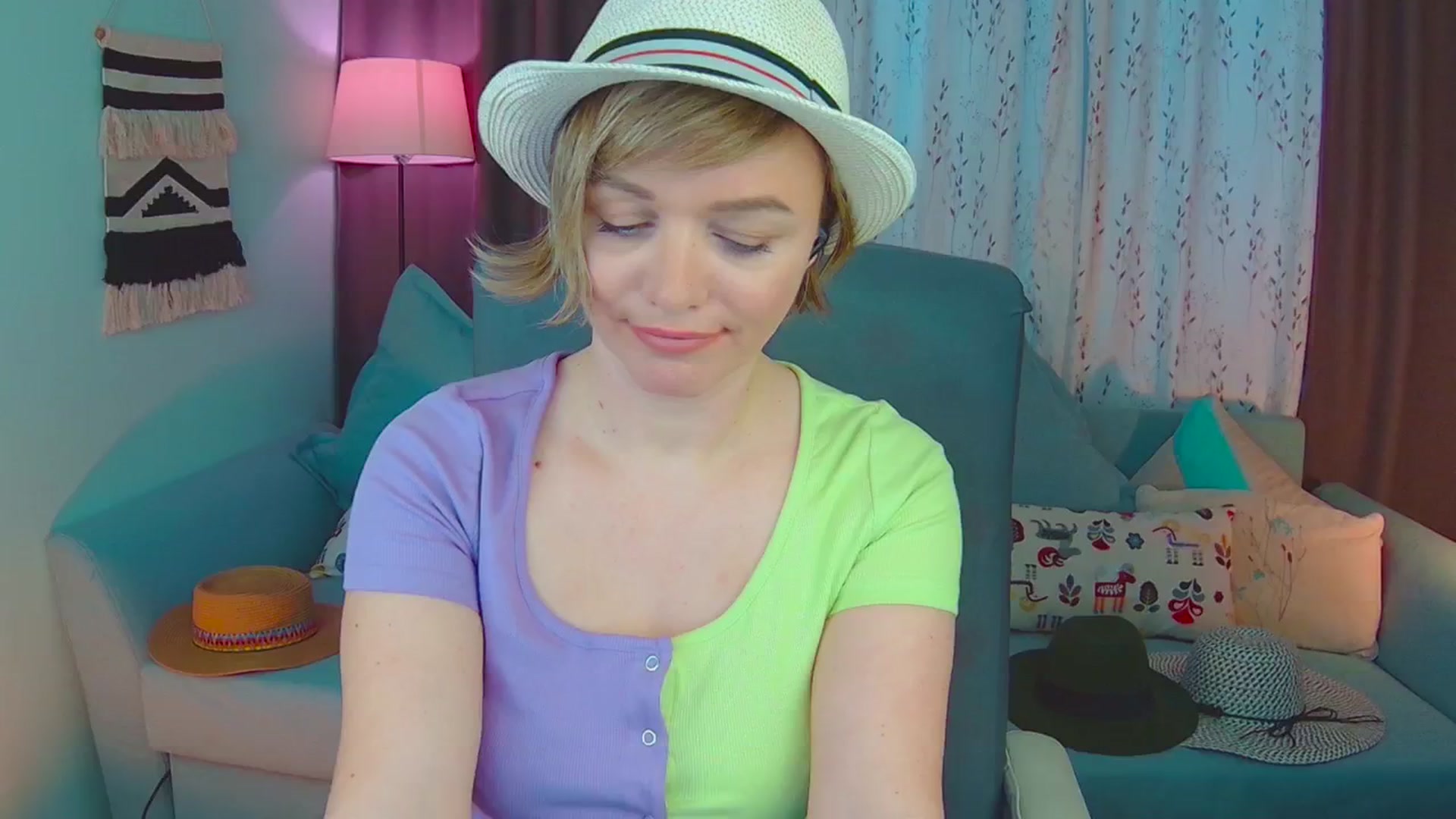 Gallery image thumbnail from SweetDazzle's myfreecams stream on, 02/27/2025, 13:56 image 18 of 20
