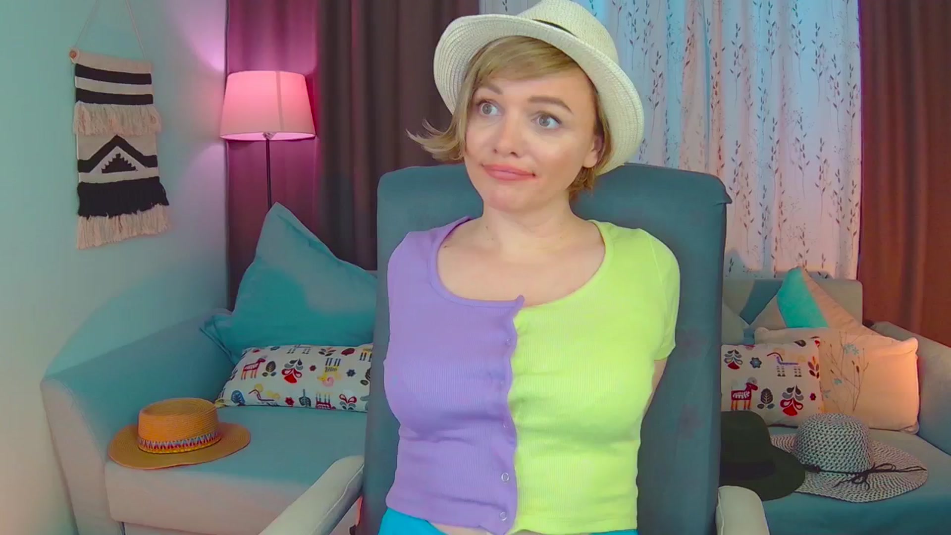 Gallery image thumbnail from SweetDazzle's myfreecams stream on, 02/27/2025, 13:56 image 6 of 20