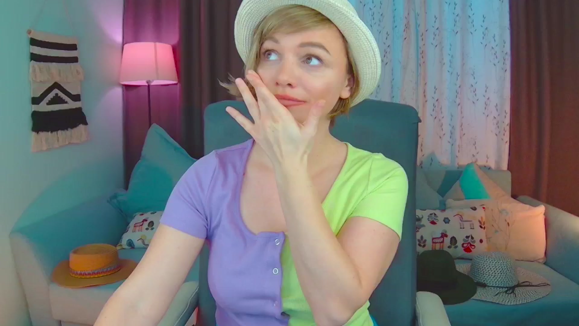 Gallery image thumbnail from SweetDazzle's myfreecams stream on, 02/27/2025, 13:56 image 8 of 20