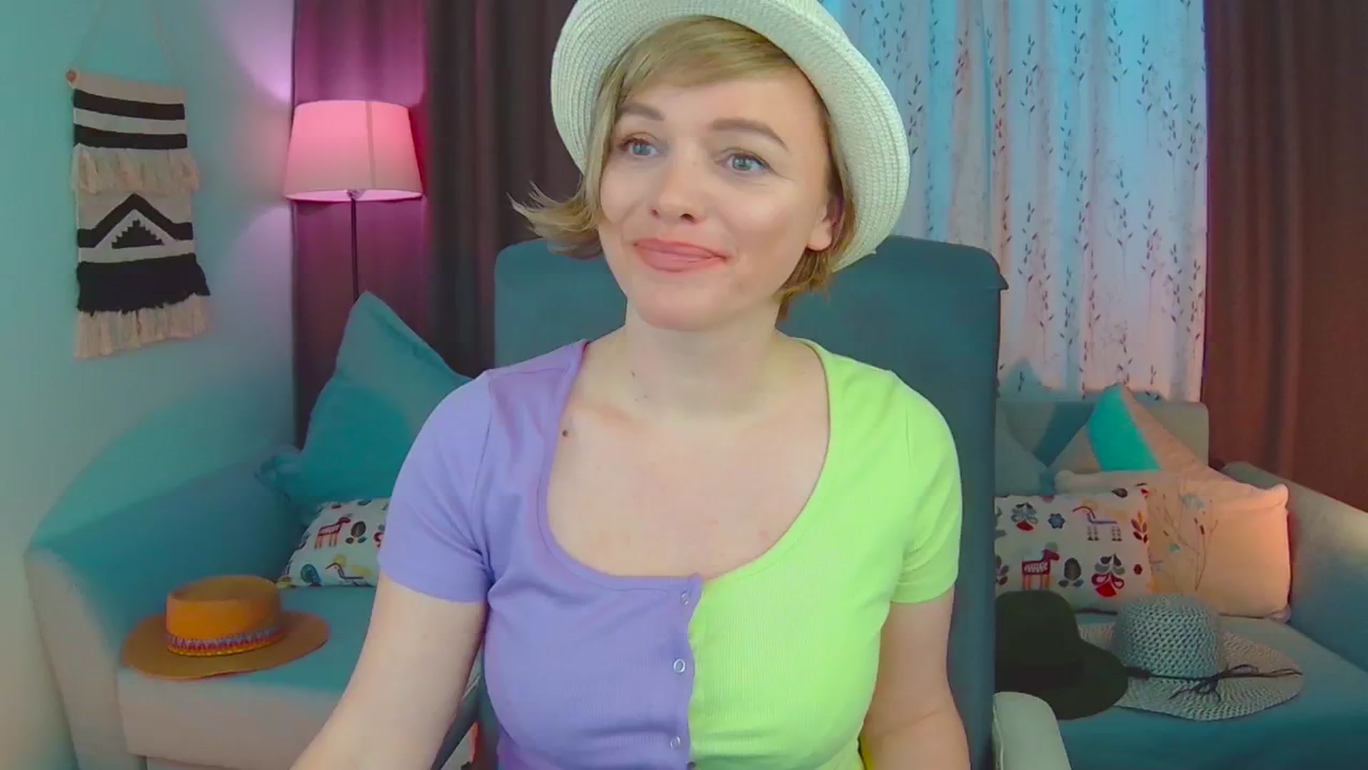 Gallery image thumbnail from SweetDazzle's myfreecams stream on, 02/27/2025, 13:56 image 10 of 20