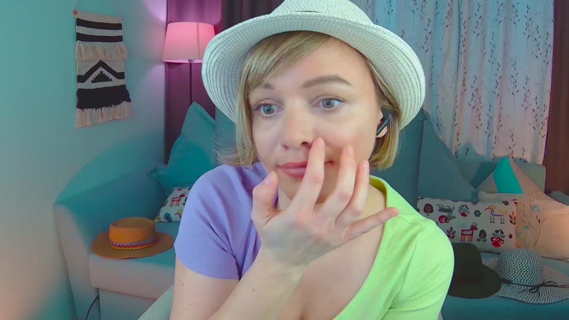 Gallery image thumbnail from SweetDazzle's myfreecams stream on, 02/27/2025, 14:47 image 1 of 20