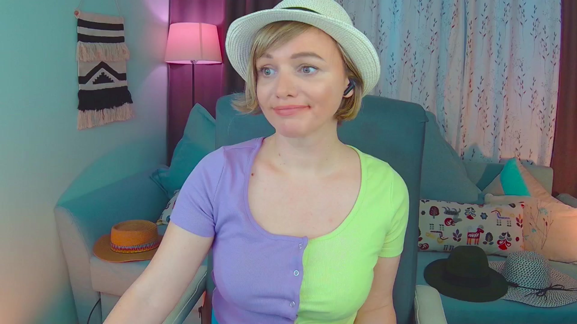 Gallery image thumbnail from SweetDazzle's myfreecams stream on, 02/27/2025, 14:47 image 6 of 20