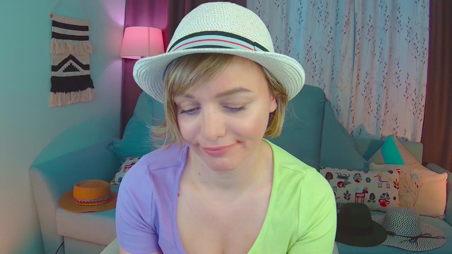 Gallery image thumbnail from SweetDazzle's myfreecams stream on, 02/27/2025, 14:47 image 14 of 20