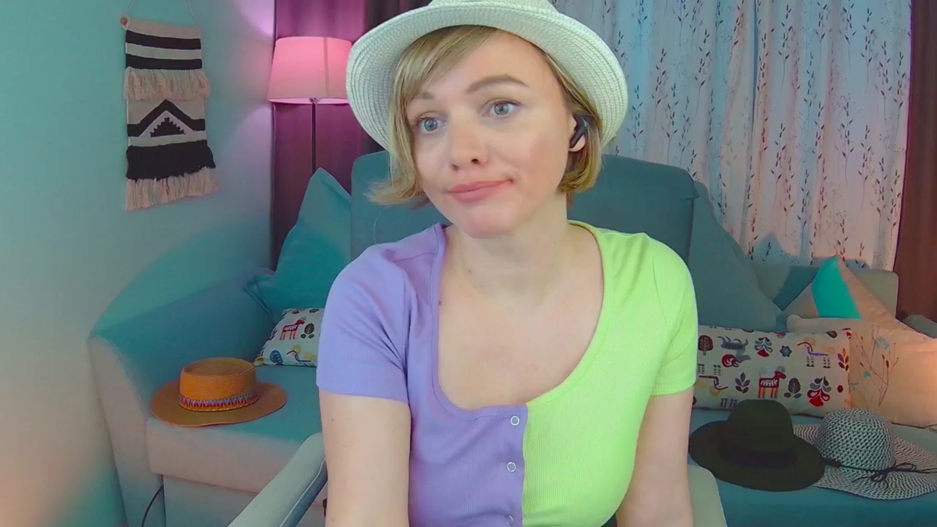 Gallery image thumbnail from SweetDazzle's myfreecams stream on, 02/27/2025, 14:47 image 7 of 20