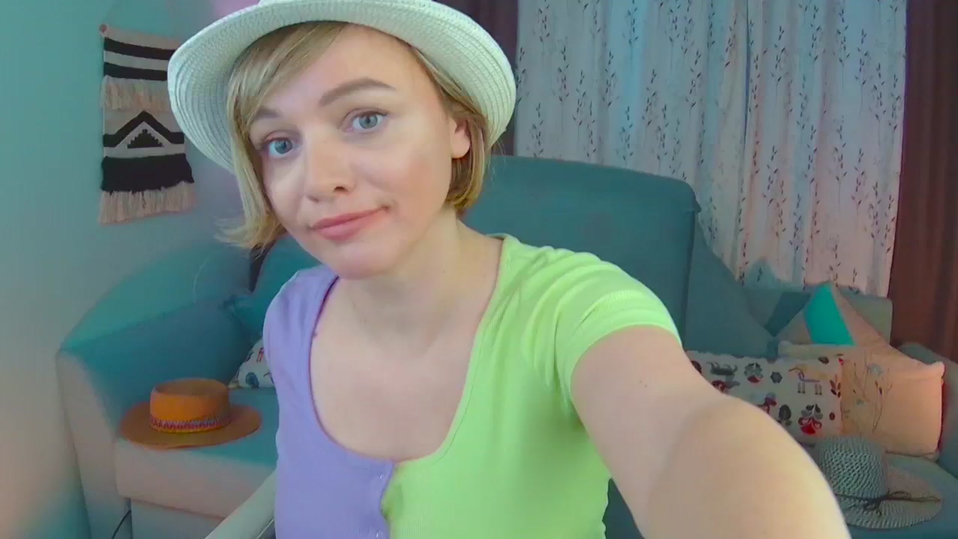 Gallery image thumbnail from SweetDazzle's myfreecams stream on, 02/27/2025, 14:47 image 19 of 20