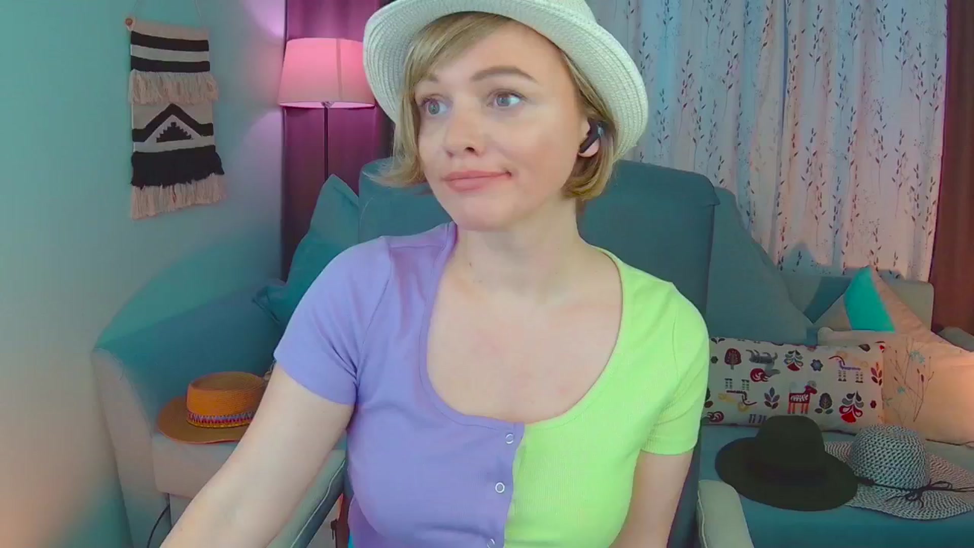 Gallery image thumbnail from SweetDazzle's myfreecams stream on, 02/27/2025, 14:47 image 8 of 20