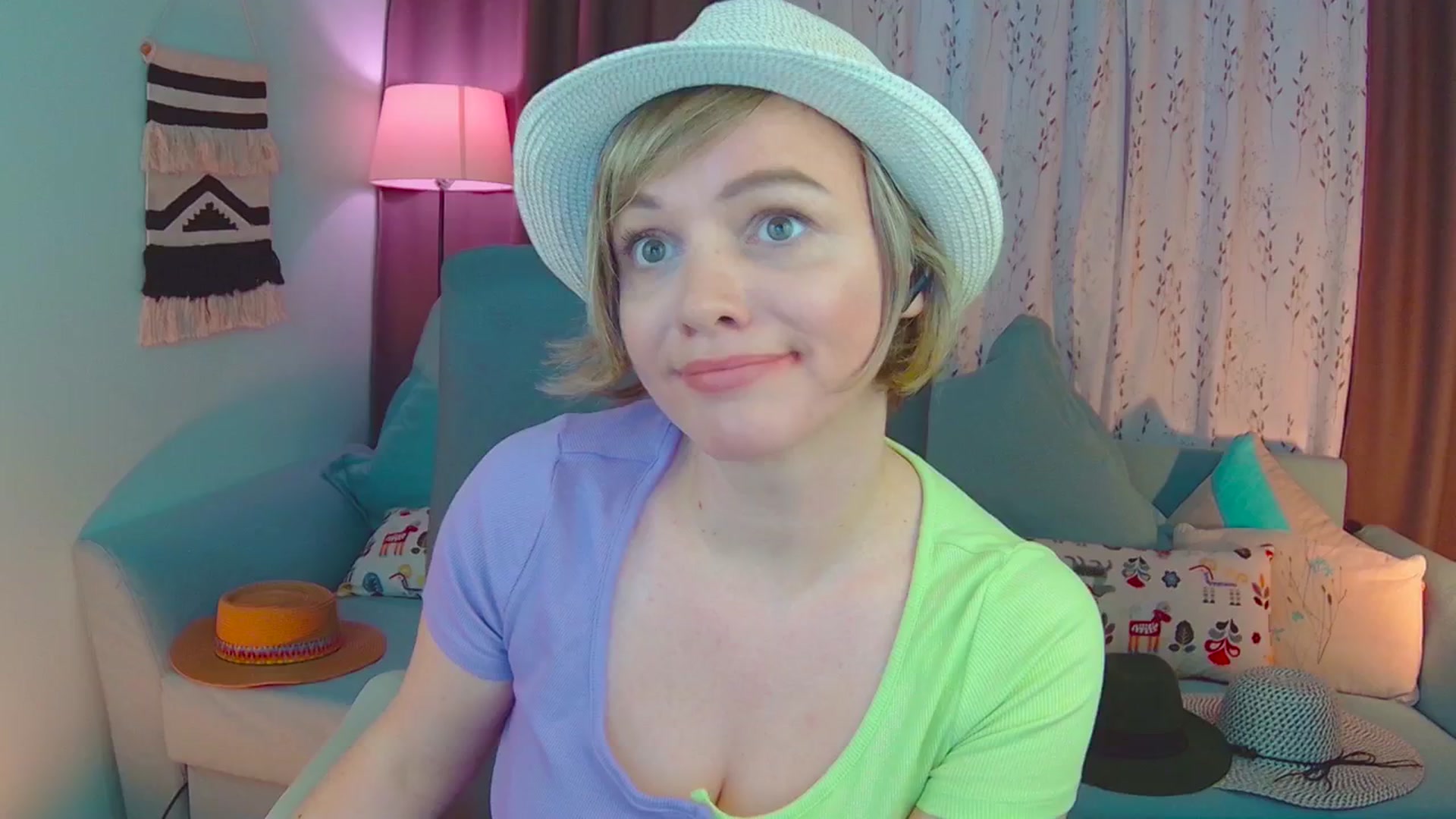 Gallery image thumbnail from SweetDazzle's myfreecams stream on, 02/27/2025, 15:40 image 18 of 20