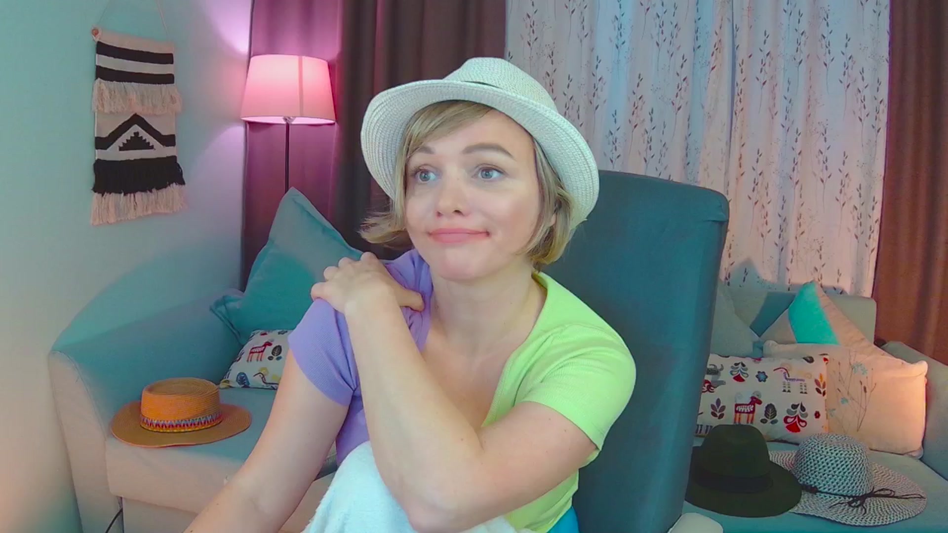 Gallery image thumbnail from SweetDazzle's myfreecams stream on, 02/27/2025, 15:40 image 4 of 20