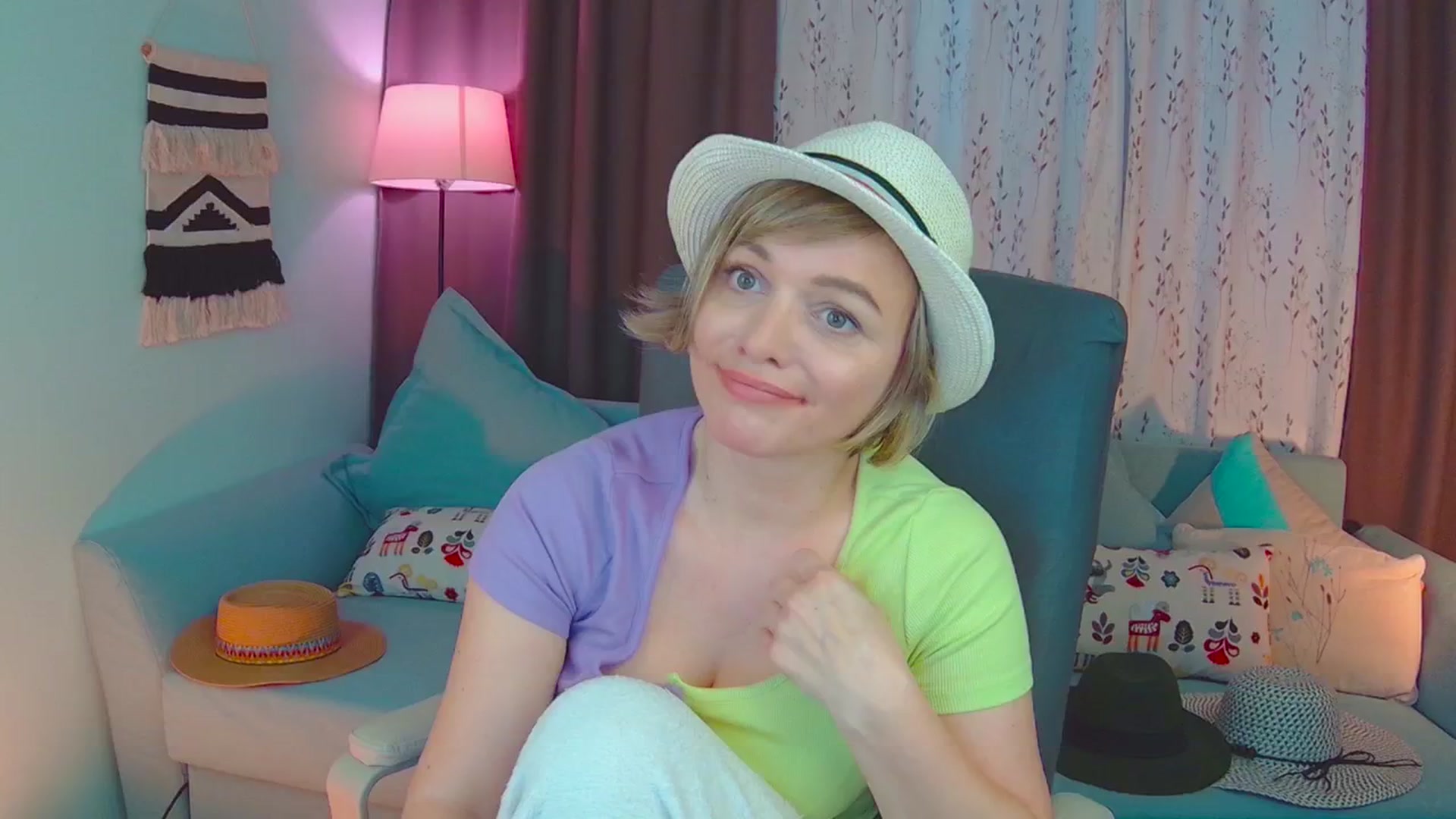 Gallery image thumbnail from SweetDazzle's myfreecams stream on, 02/27/2025, 15:40 image 12 of 20