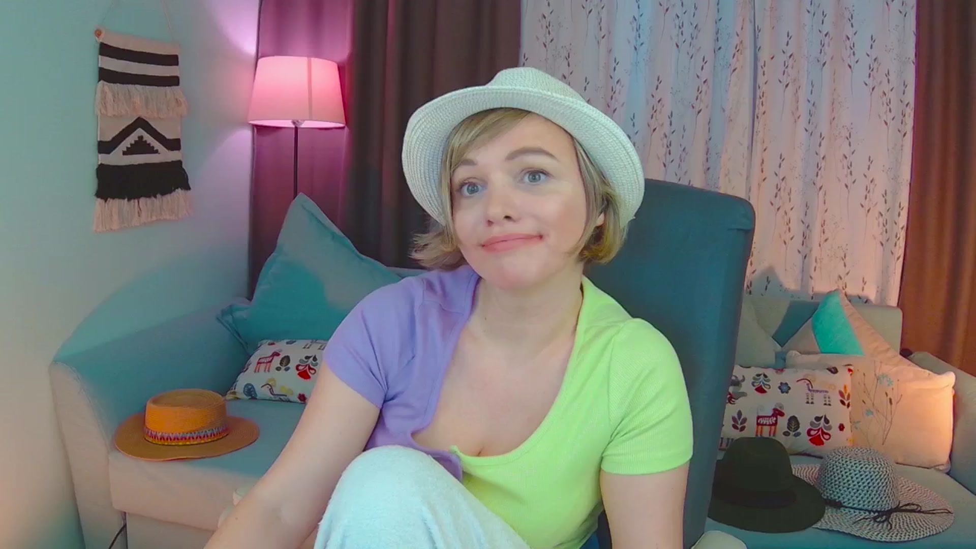 Gallery image thumbnail from SweetDazzle's myfreecams stream on, 02/27/2025, 15:40 image 7 of 20