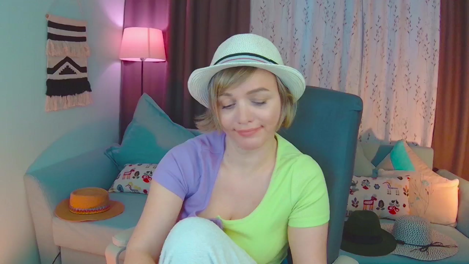 Gallery image thumbnail from SweetDazzle's myfreecams stream on, 02/27/2025, 15:40 image 9 of 20