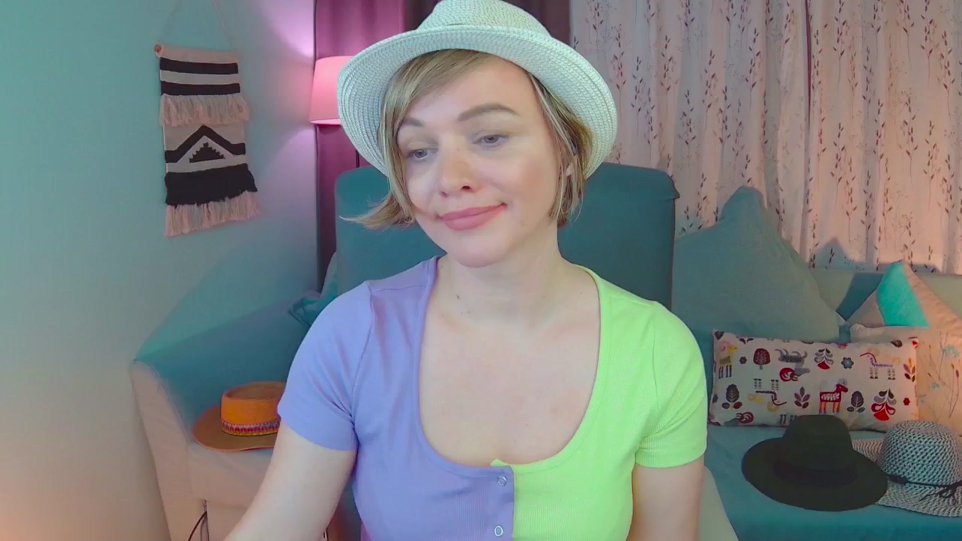 Gallery image thumbnail from SweetDazzle's myfreecams stream on, 02/27/2025, 18:31 image 8 of 20