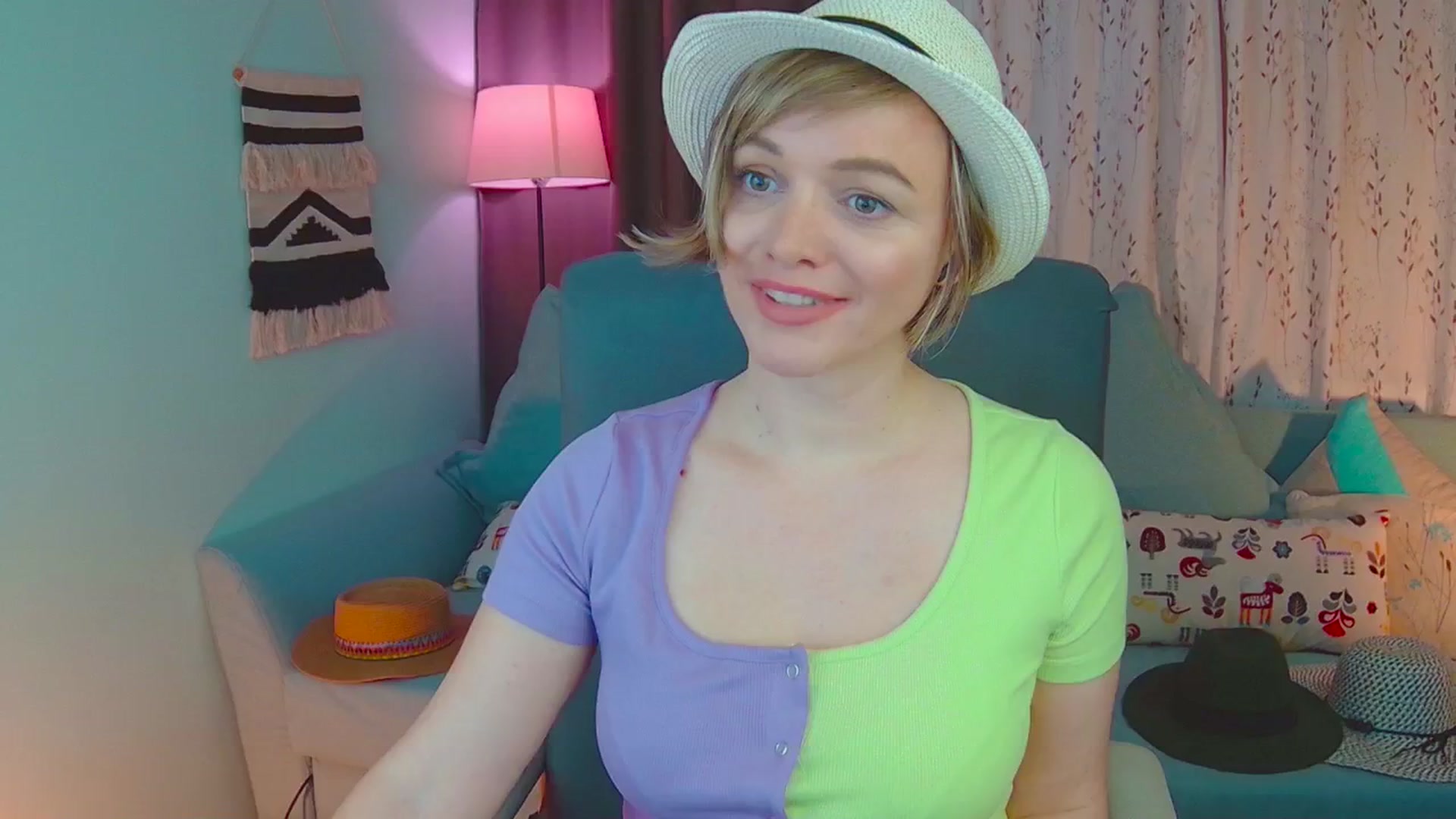 Gallery image thumbnail from SweetDazzle's myfreecams stream on, 02/27/2025, 18:31 image 15 of 20