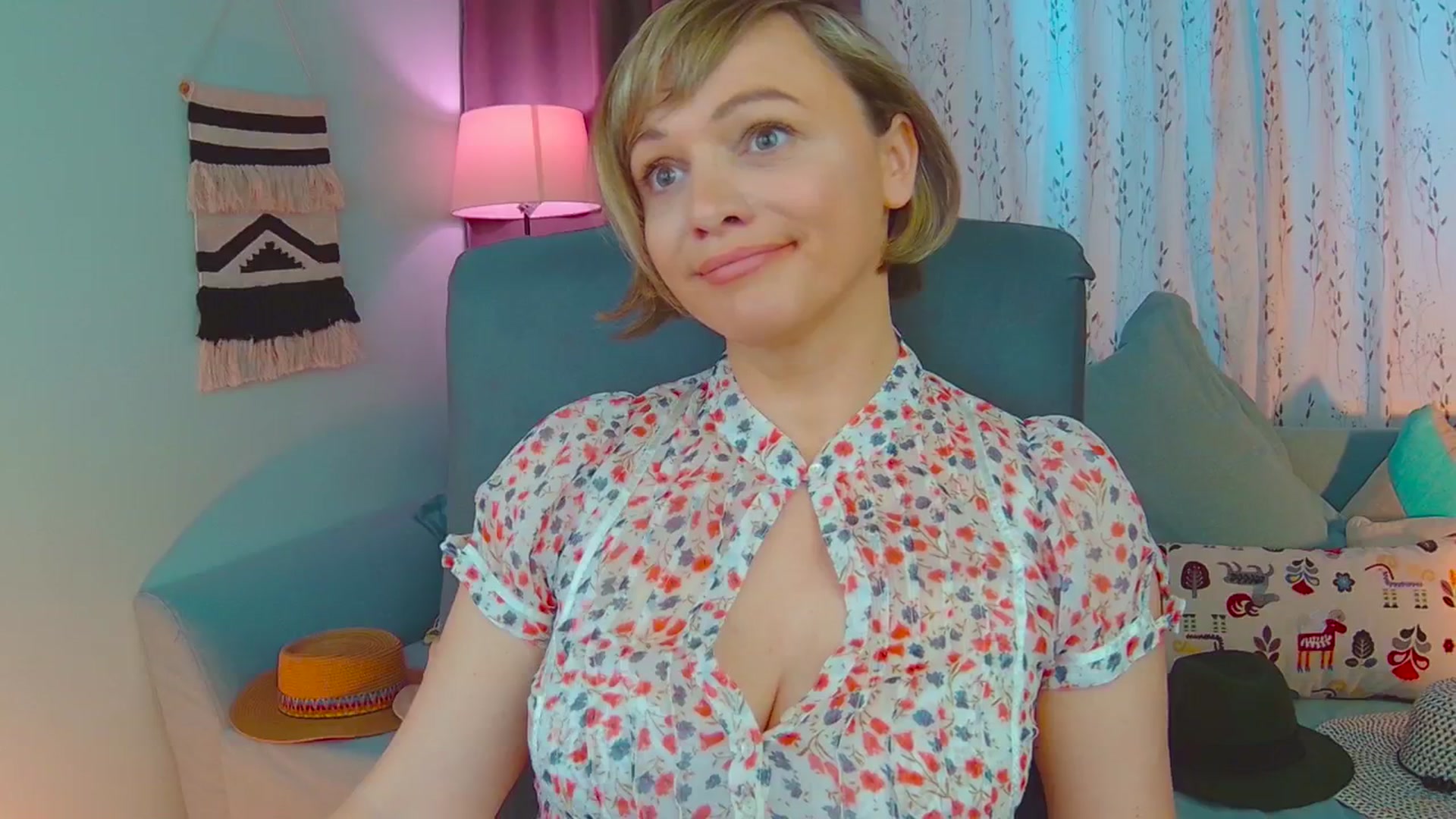 Gallery image thumbnail from SweetDazzle's myfreecams stream on, 02/28/2025, 10:44 image 7 of 20