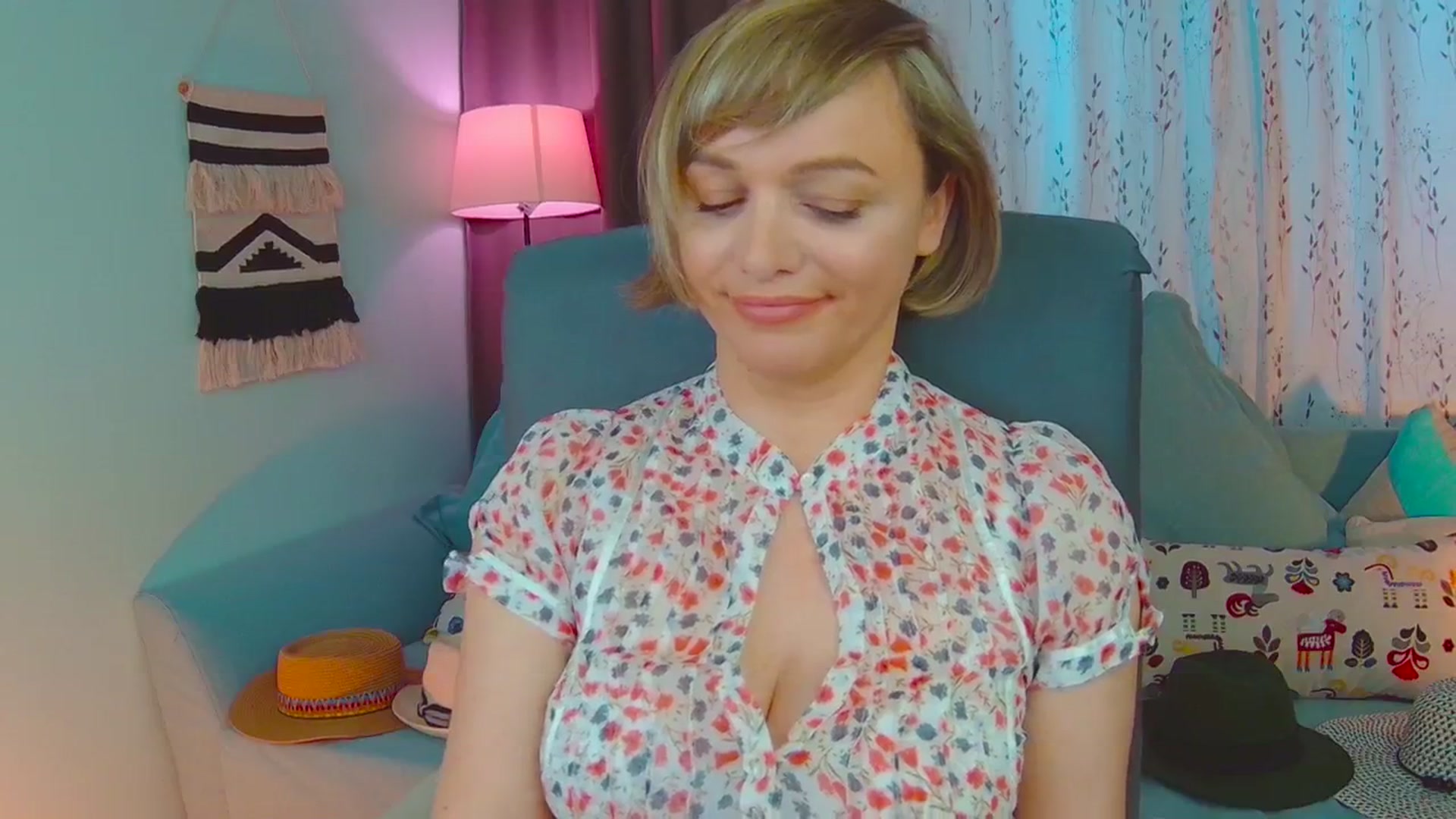 Gallery image thumbnail from SweetDazzle's myfreecams stream on, 02/28/2025, 10:44 image 18 of 20