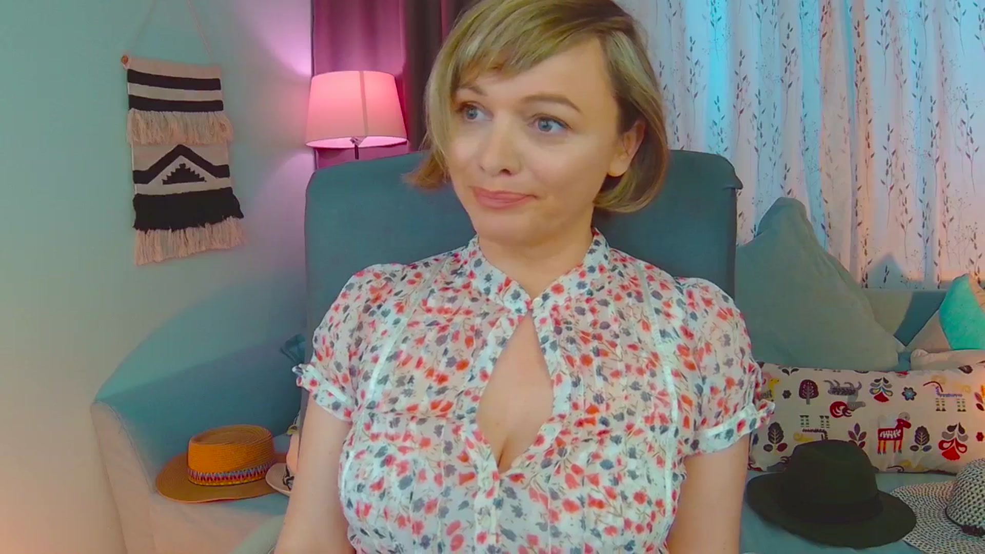 Gallery image thumbnail from SweetDazzle's myfreecams stream on, 02/28/2025, 10:44 image 5 of 20