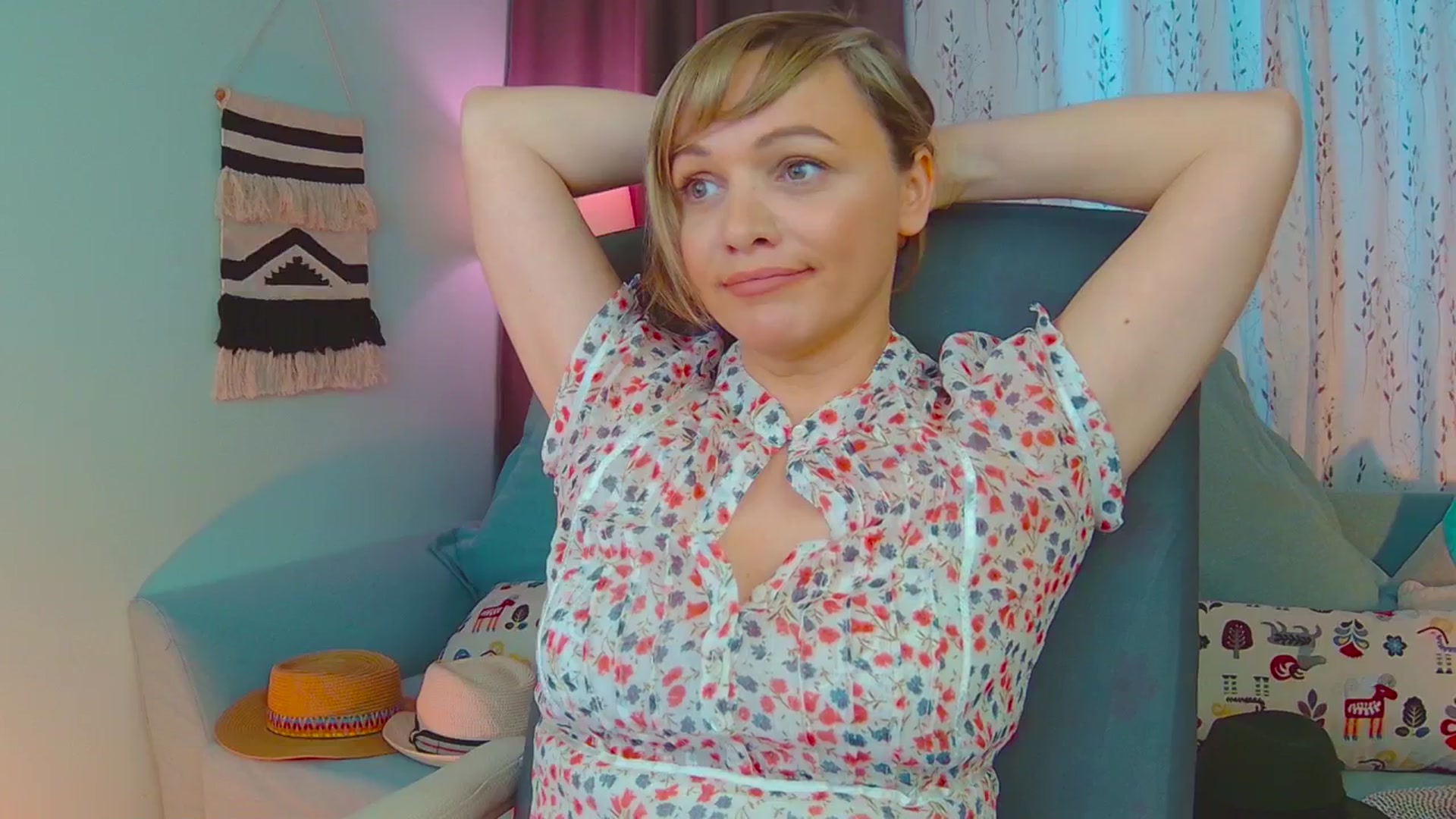 Gallery image thumbnail from SweetDazzle's myfreecams stream on, 02/28/2025, 14:10 image 9 of 20