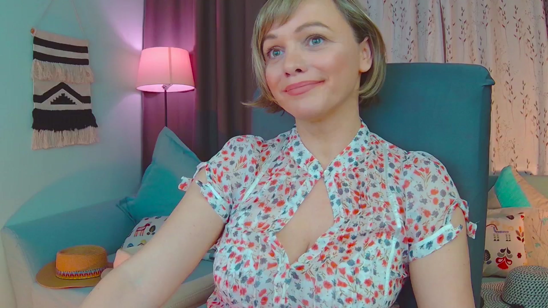 Gallery image thumbnail from SweetDazzle's myfreecams stream on, 02/28/2025, 16:29 image 18 of 20