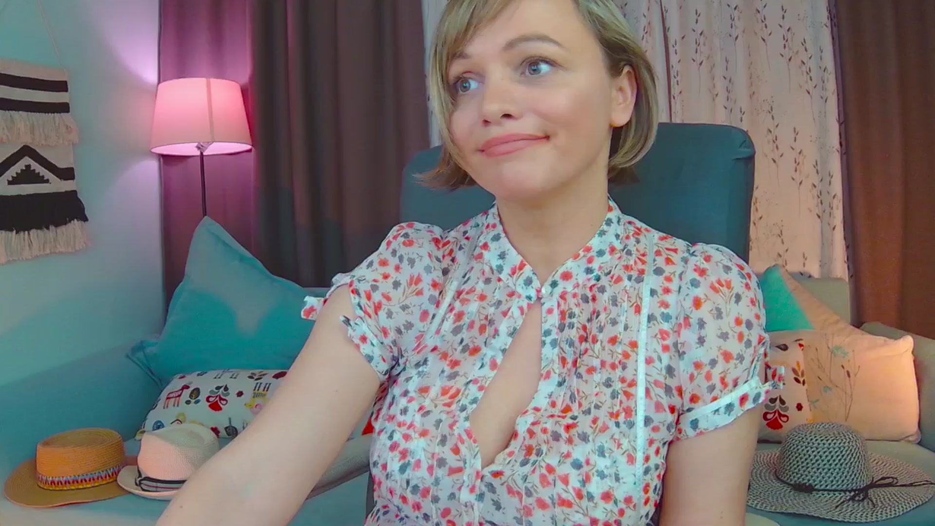 Gallery image thumbnail from SweetDazzle's myfreecams stream on, 02/28/2025, 18:12 image 10 of 20